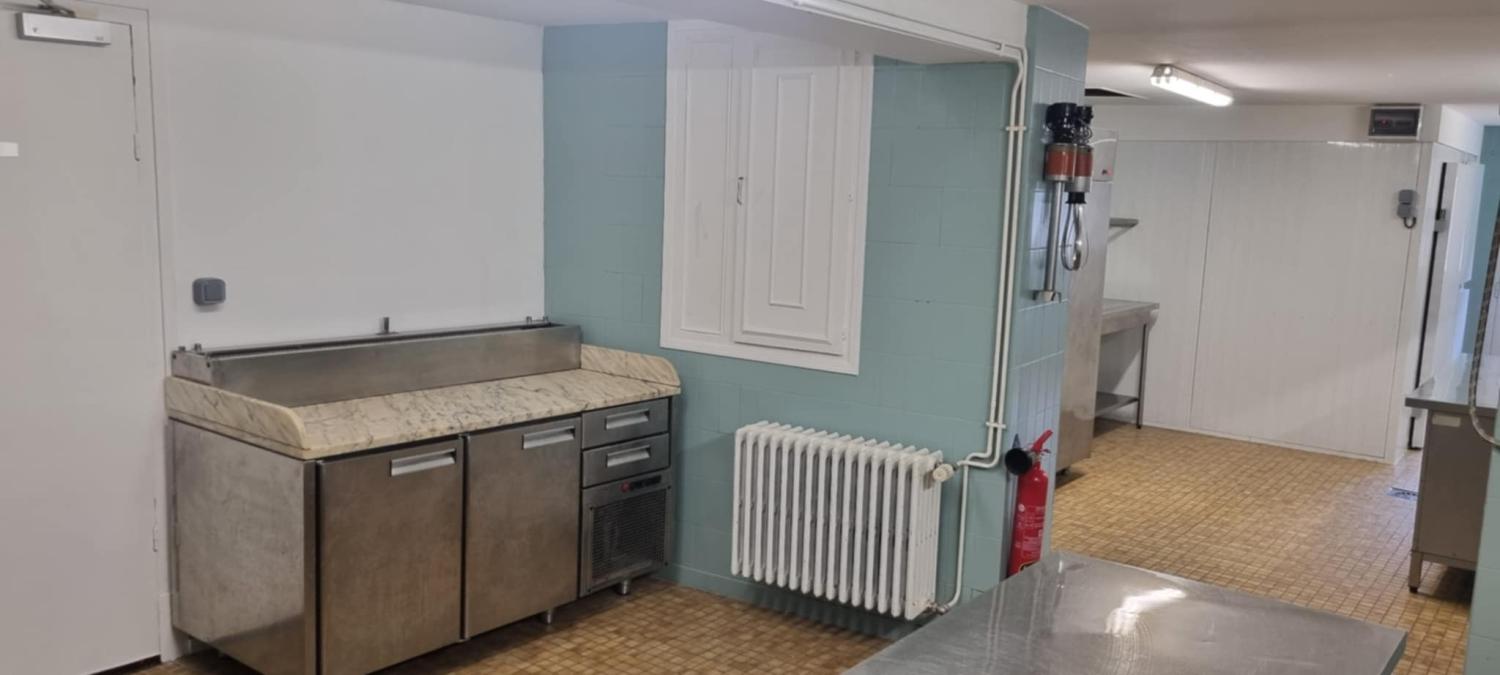  à vendre gîtes/ chambres d'hôtes Le Mayet-de-Montagne Allier 19