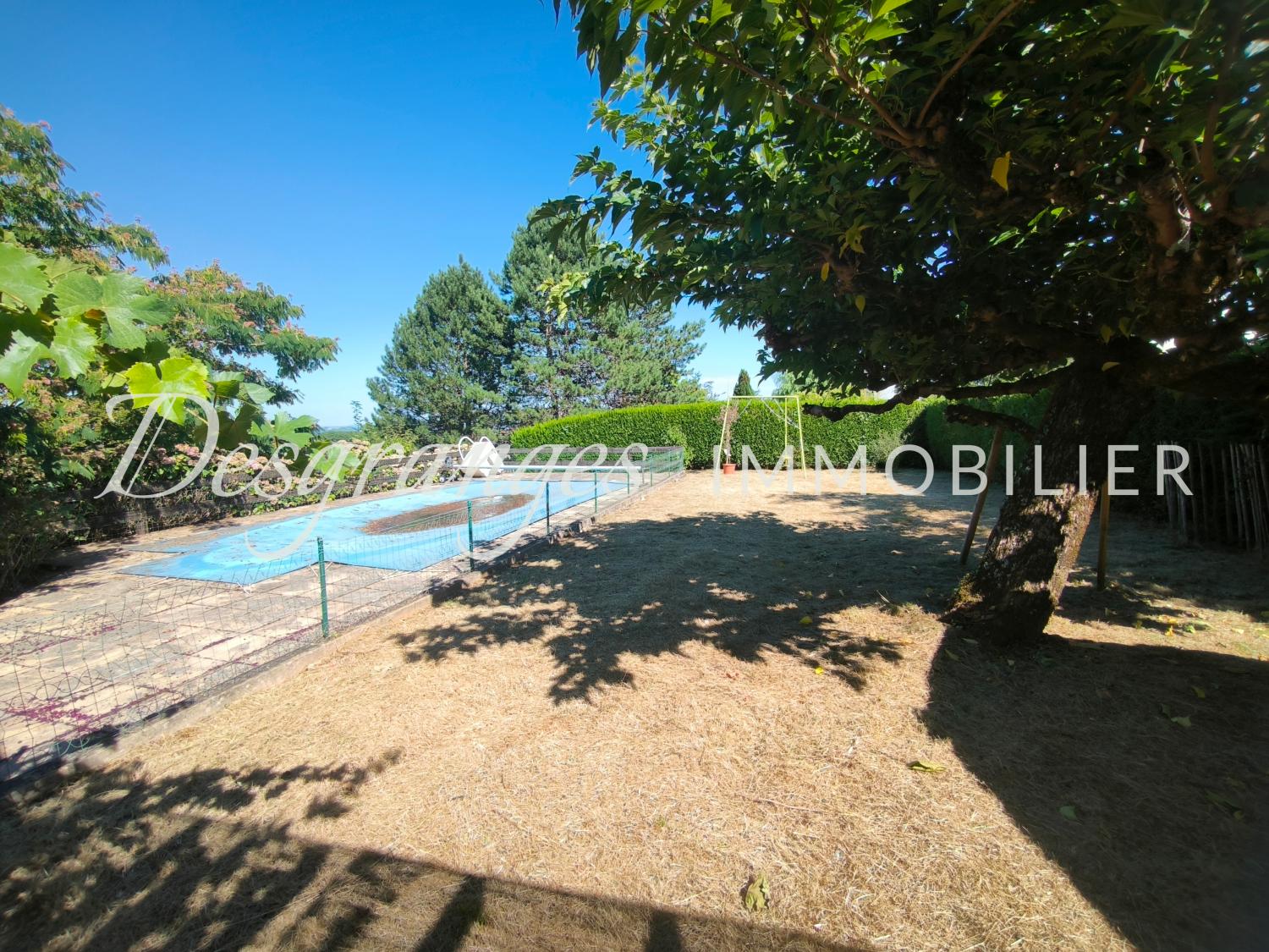  à vendre maison indépendant Saint-Robert Corrèze 16
