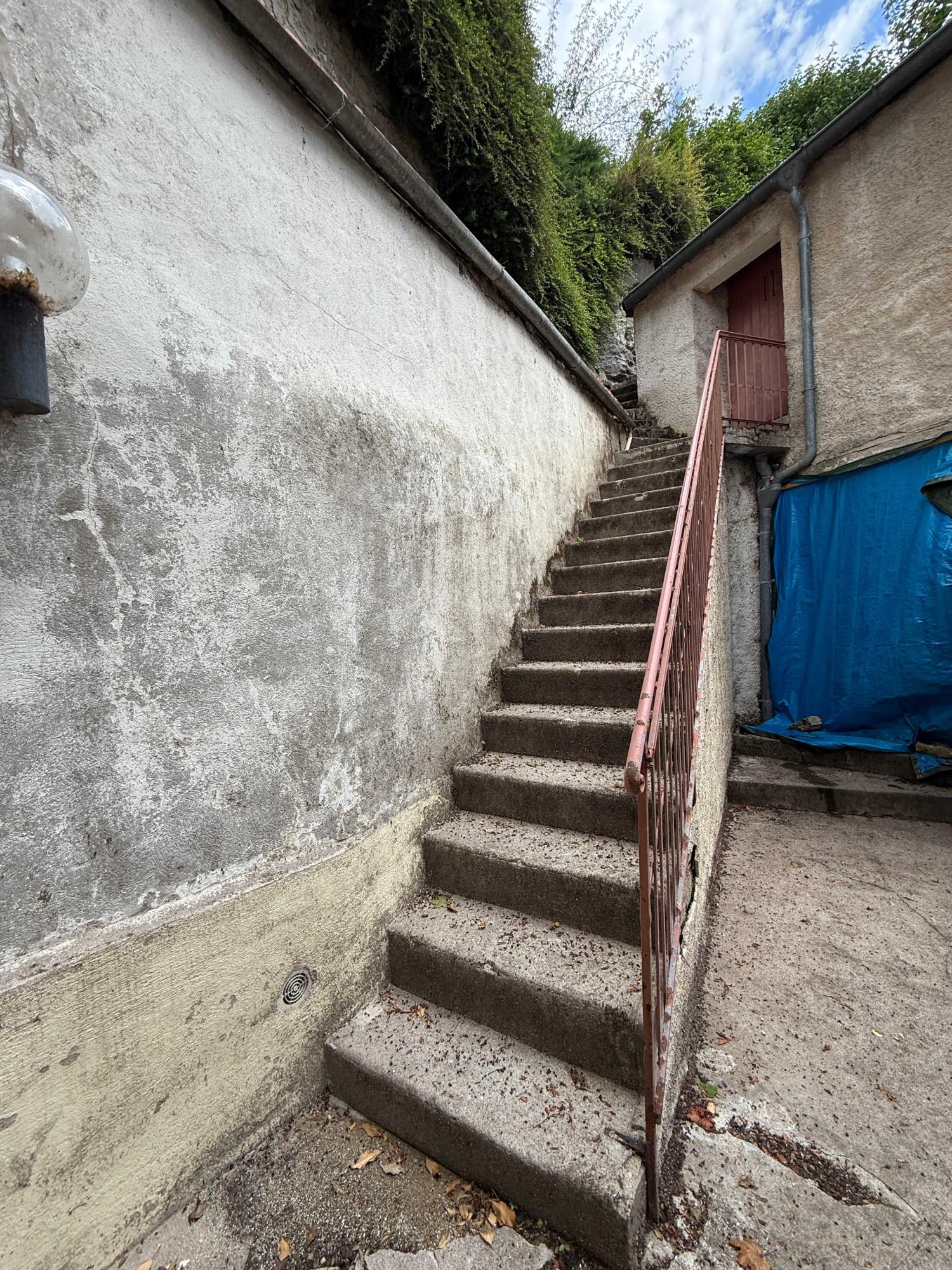  à vendre maison de ville Bourbonne-les-Bains Haute-Marne 13