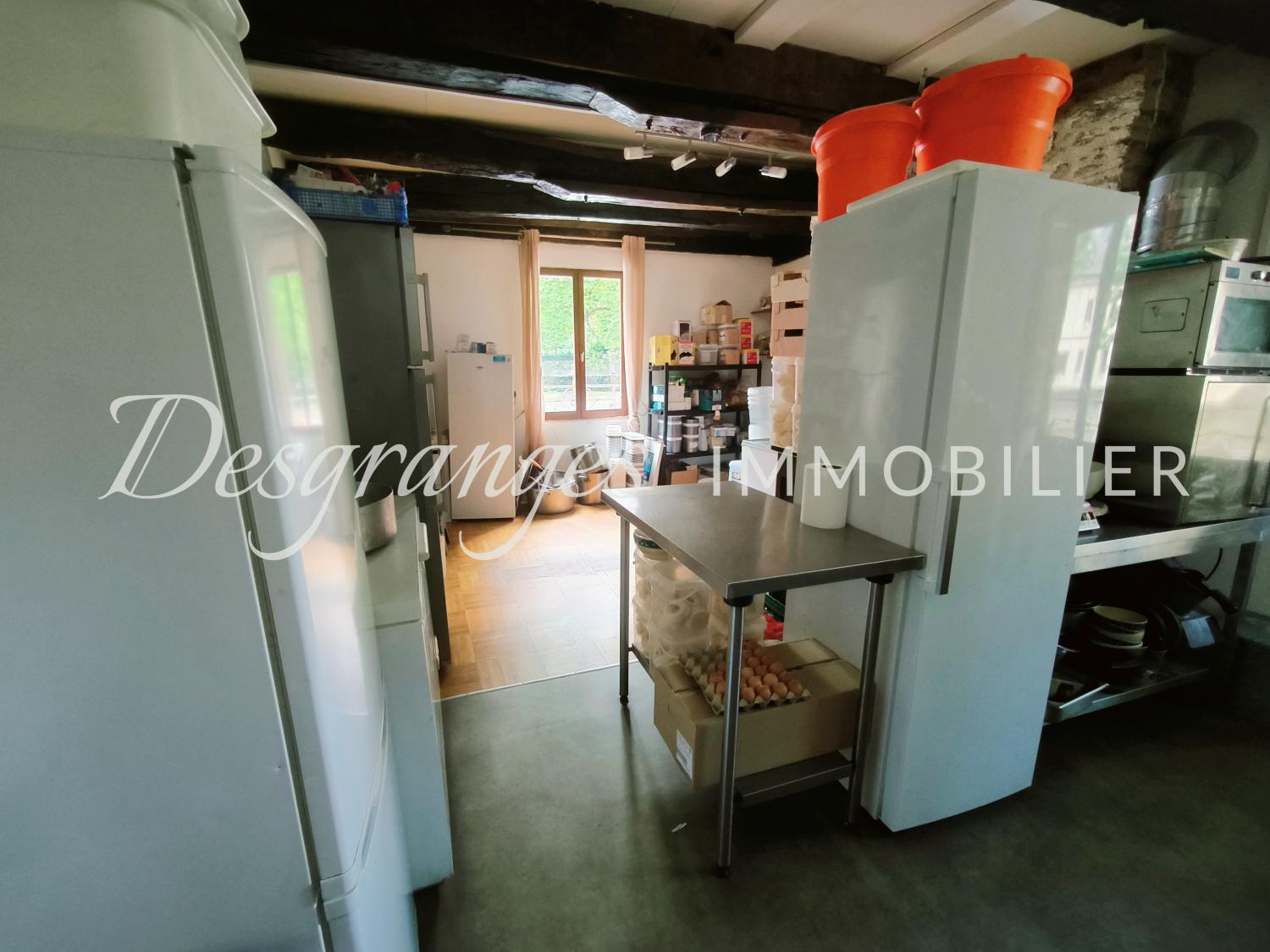  à vendre commerce Ségur-le-Château Corrèze 11