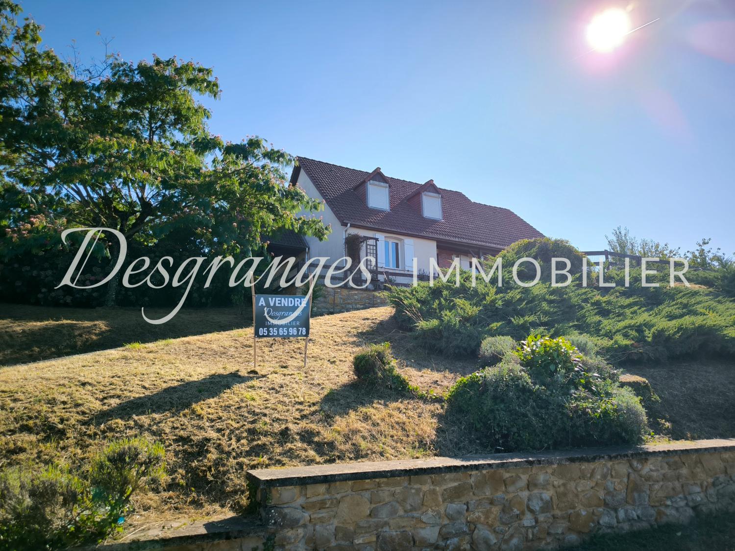  à vendre maison indépendant Saint-Robert Corrèze 22