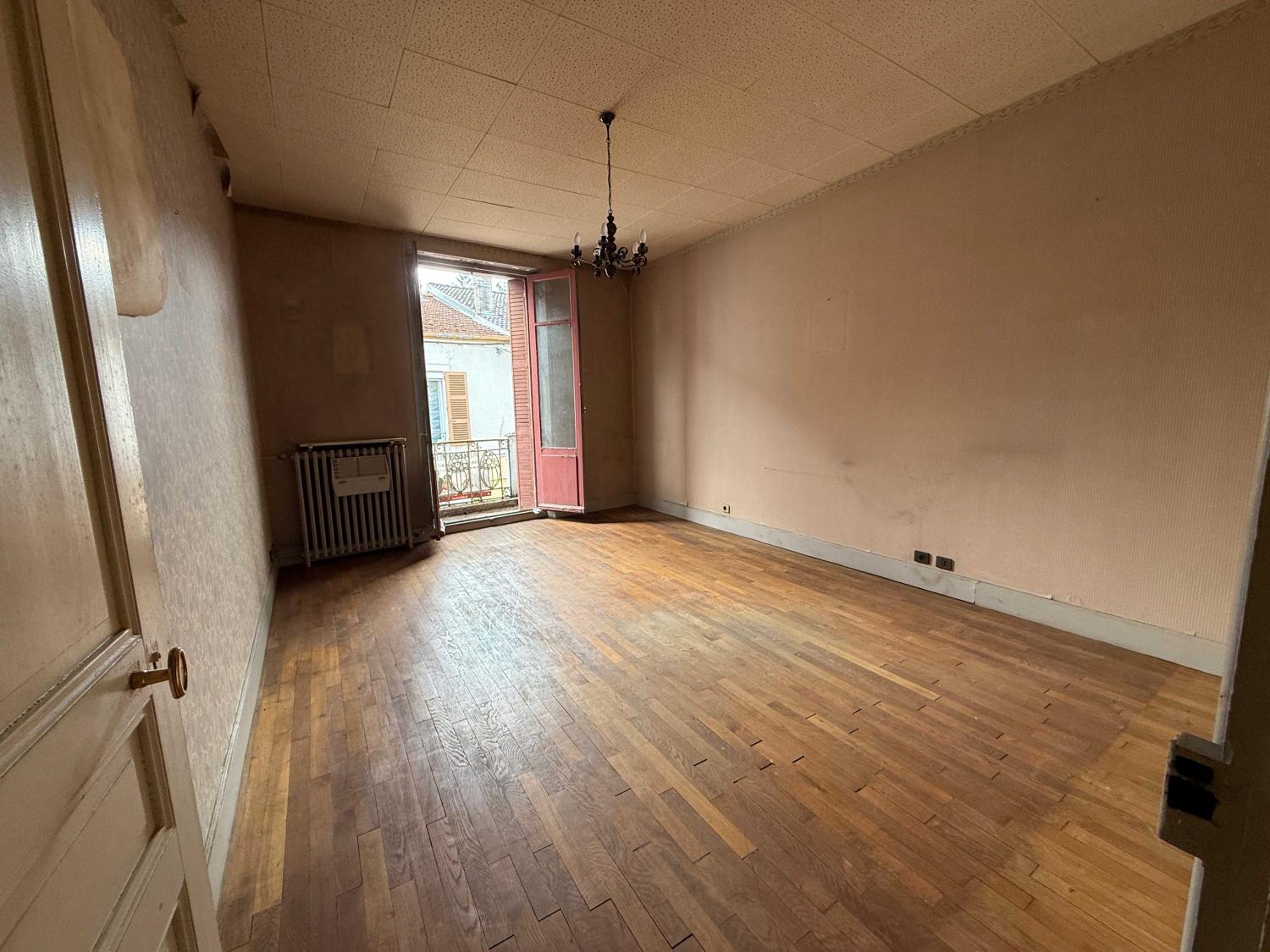  à vendre maison de ville Bourbonne-les-Bains Haute-Marne 21