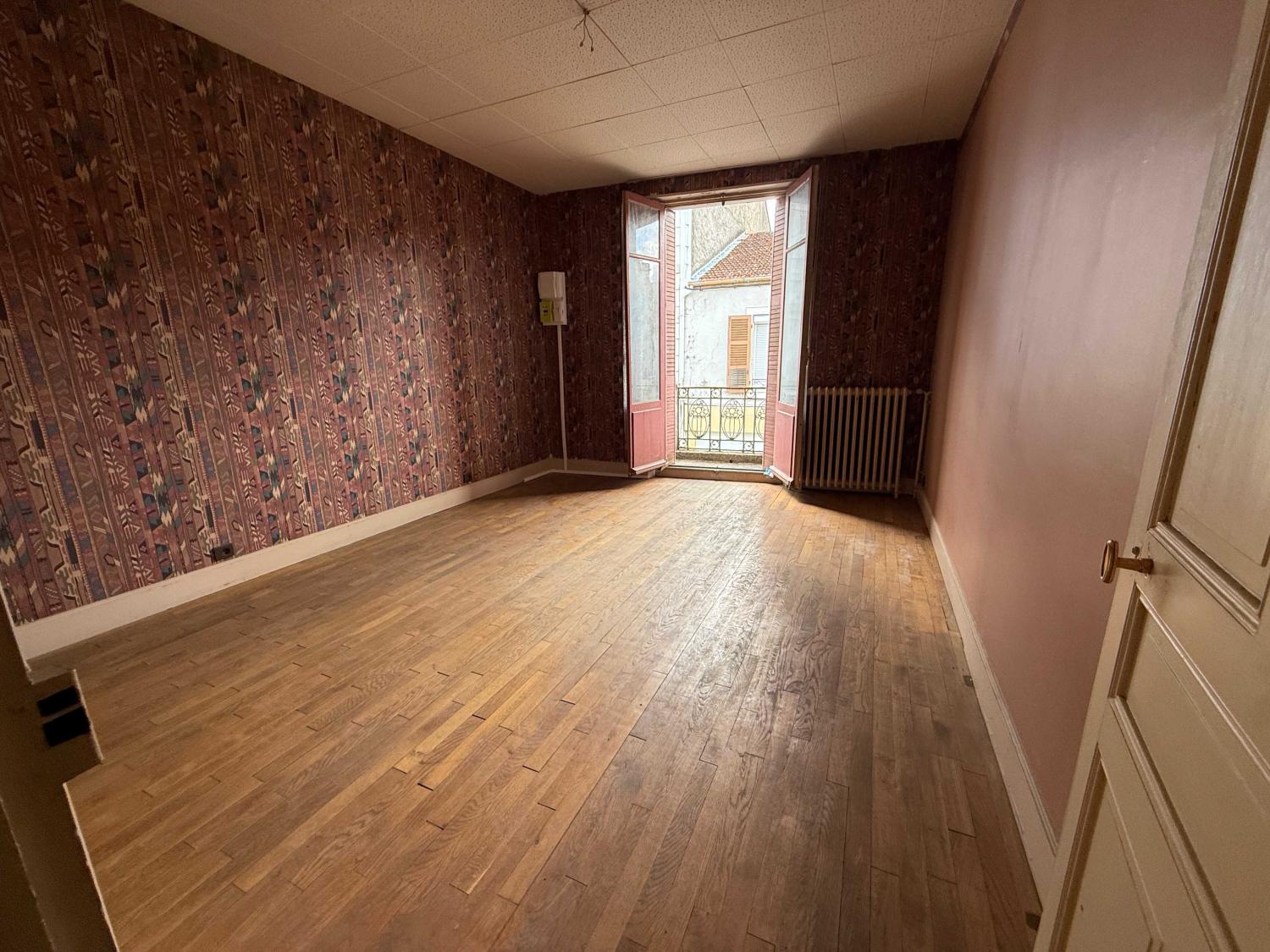  à vendre maison de village Bourbonne-les-Bains Haute-Marne 15