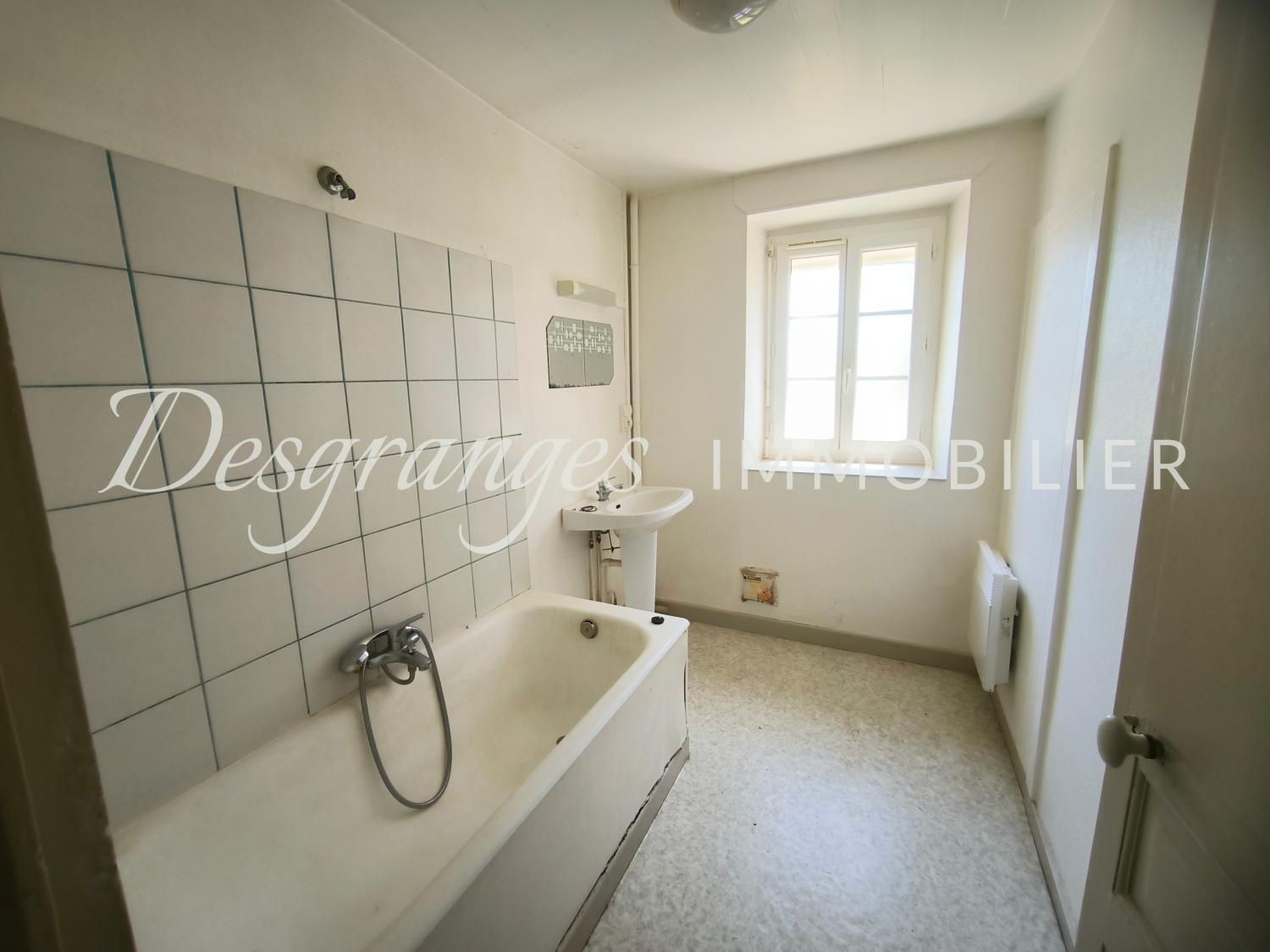  à vendre maison de ville Payzac Dordogne 9