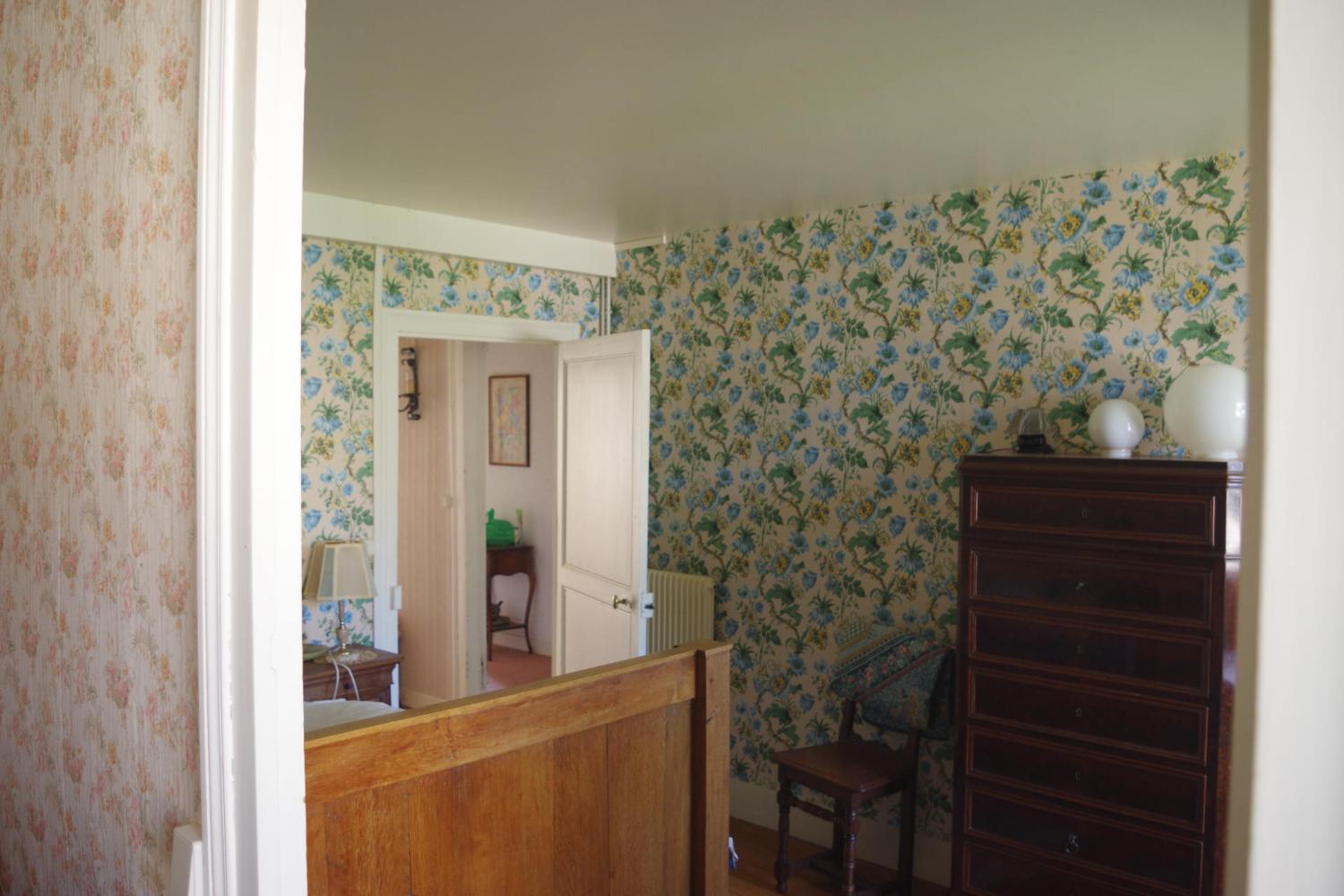  à vendre maison de ville Saint-Honoré-Les-Bains Nièvre 5