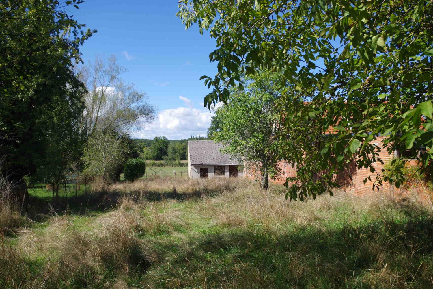  à vendre maison de ville Saint-Honoré-Les-Bains Nièvre 10