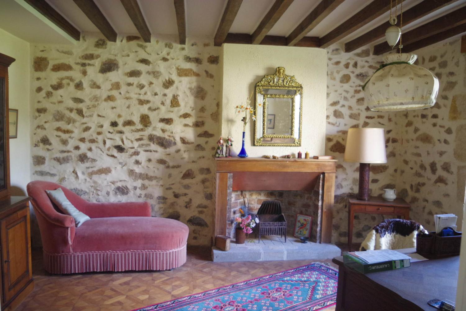  à vendre maison de ville Saint-Honoré-Les-Bains Nièvre 3