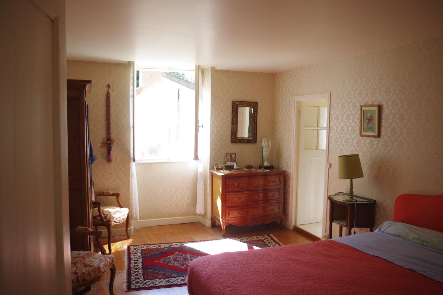  à vendre maison de ville Saint-Honoré-Les-Bains Nièvre 7