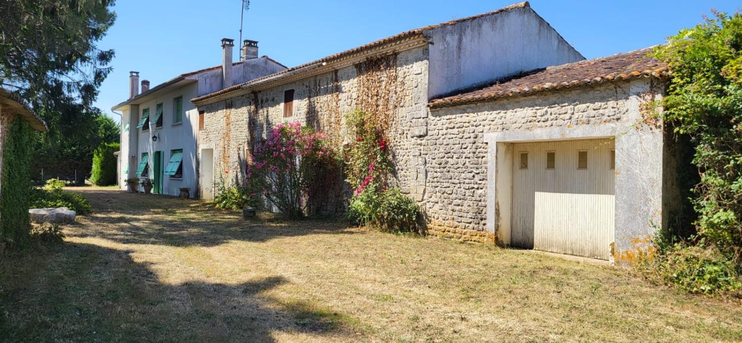  à vendre maison Saint-André-de-Lidon Charente-Maritime 4