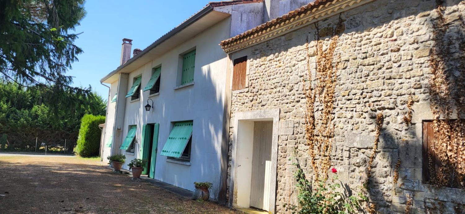  à vendre maison Saint-André-de-Lidon Charente-Maritime 3