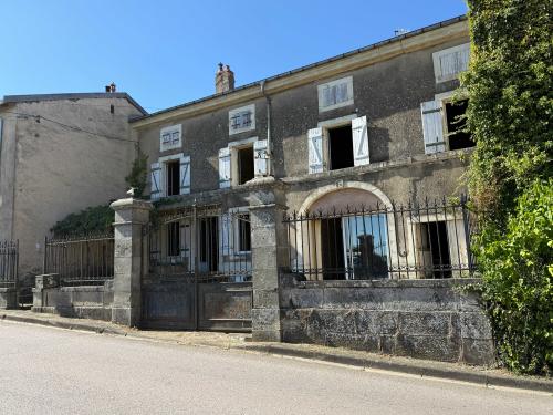 Châtillon-sur-Saône Vosges maison bourgeoise foto 7128102