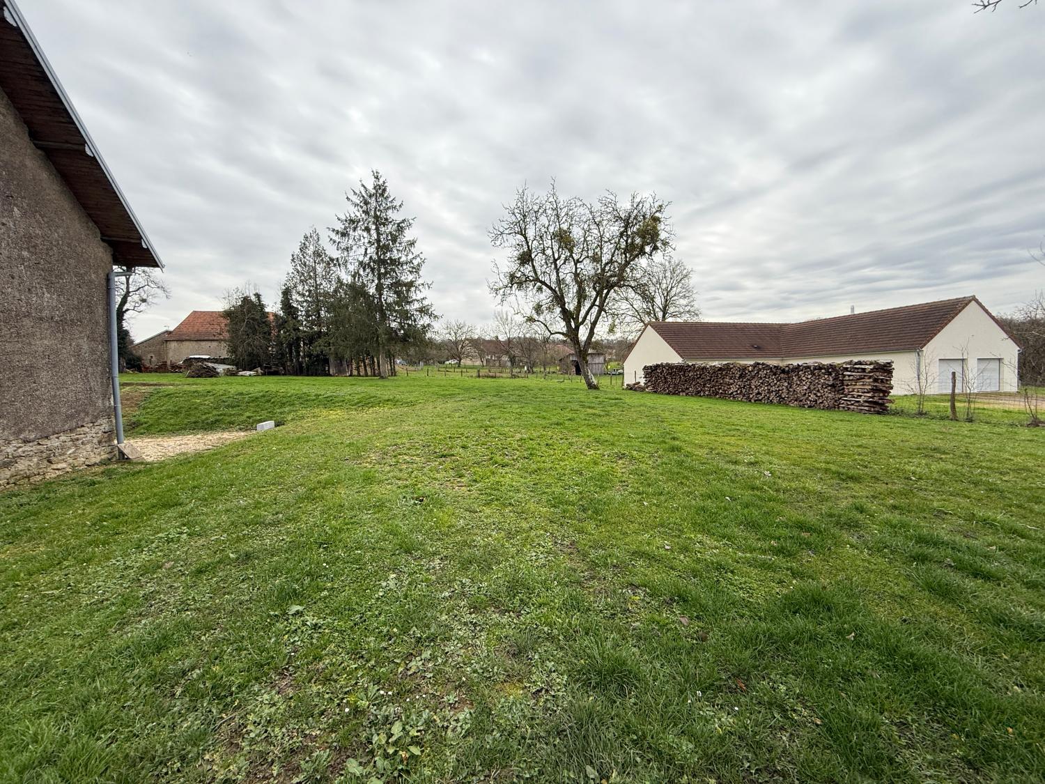  à vendre maison indépendant Jussey Haute-Saône 35