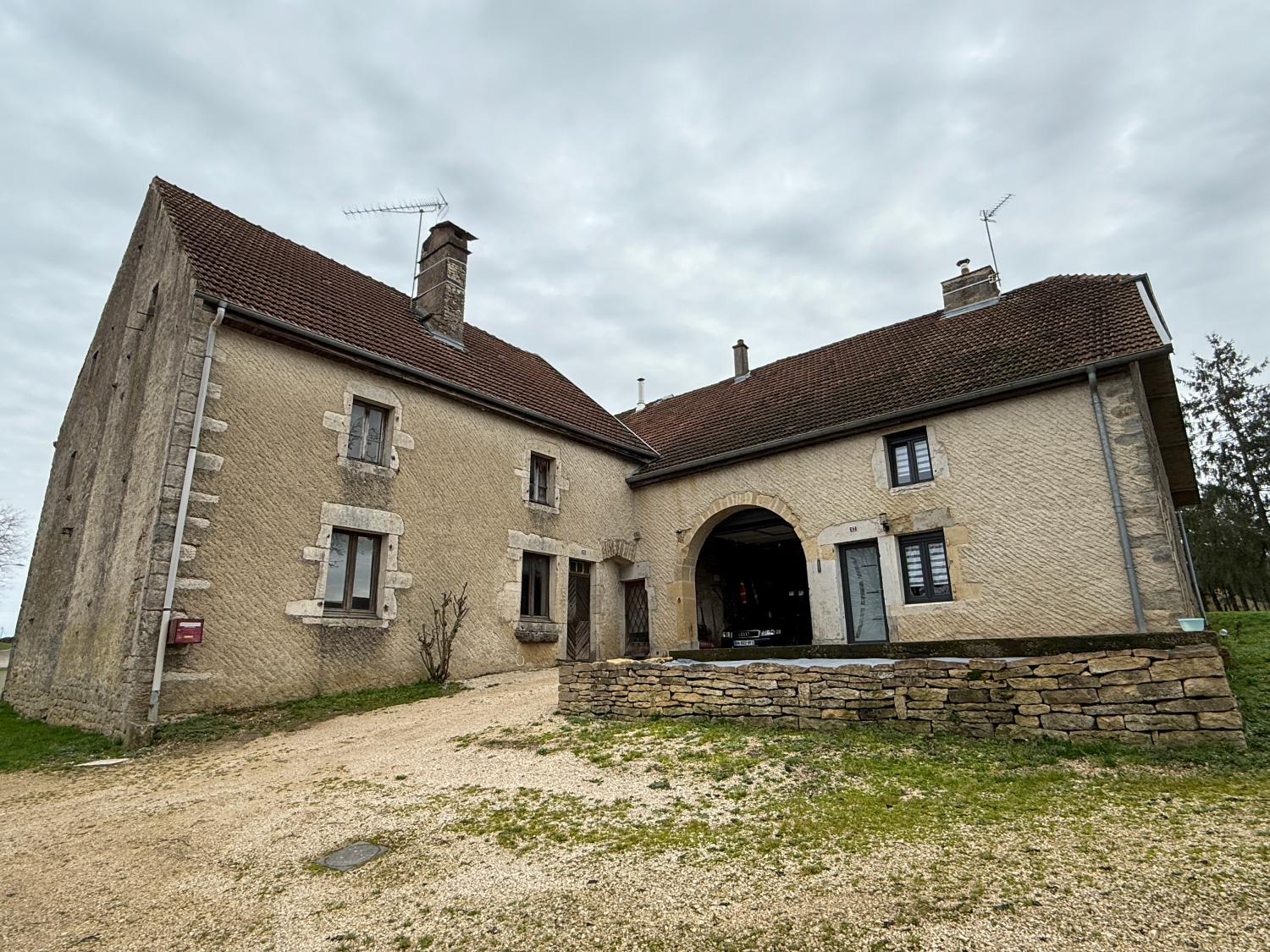  à vendre maison indépendant Jussey Haute-Saône 1