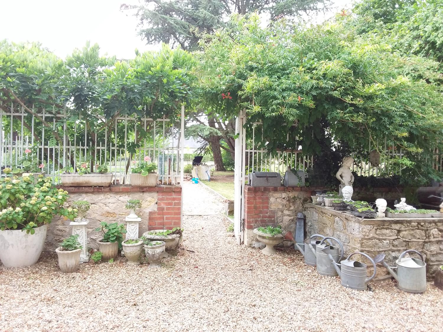  à vendre gîtes/ chambres d'hôtes Couddes Loir-et-Cher 6