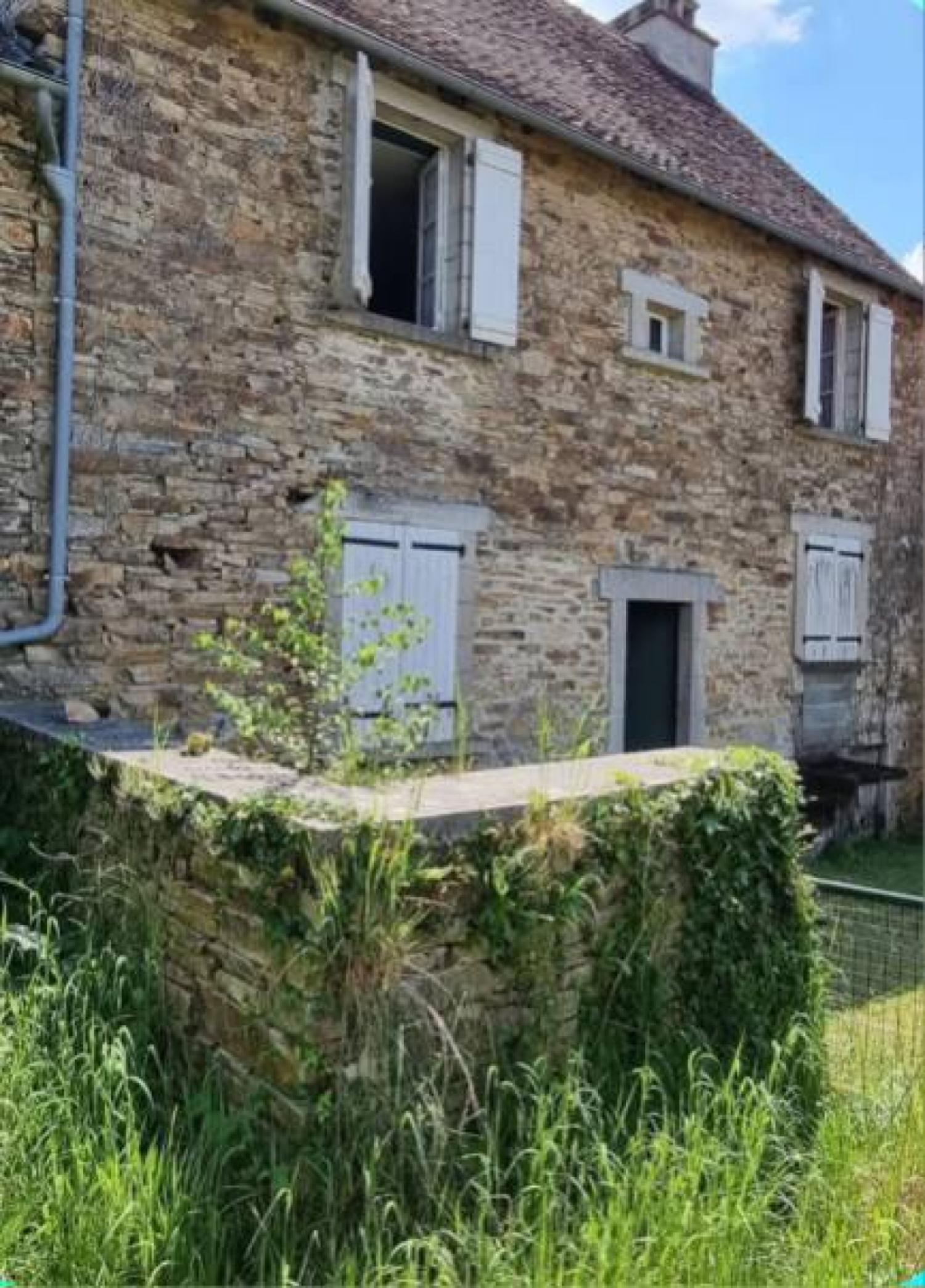 à vendre maison de village Jumilhac-le-Grand Dordogne 5