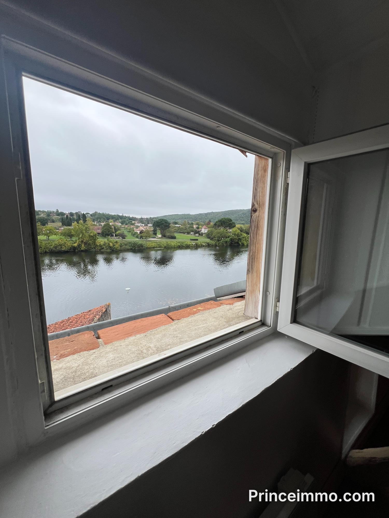  à vendre maison de village Douelle Lot 15