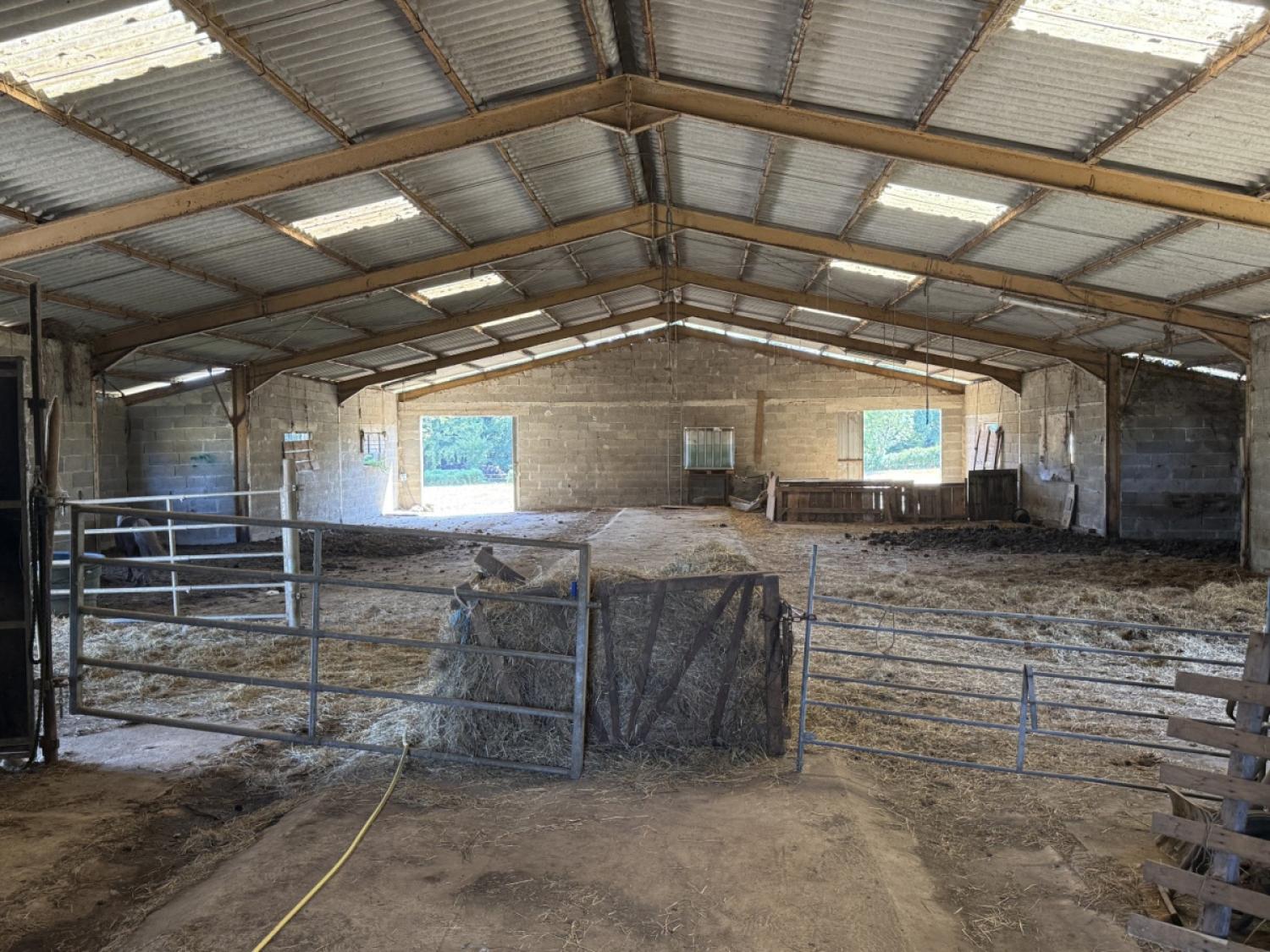  à vendre ferme Saint-Pardoux-Corbier Corrèze 23