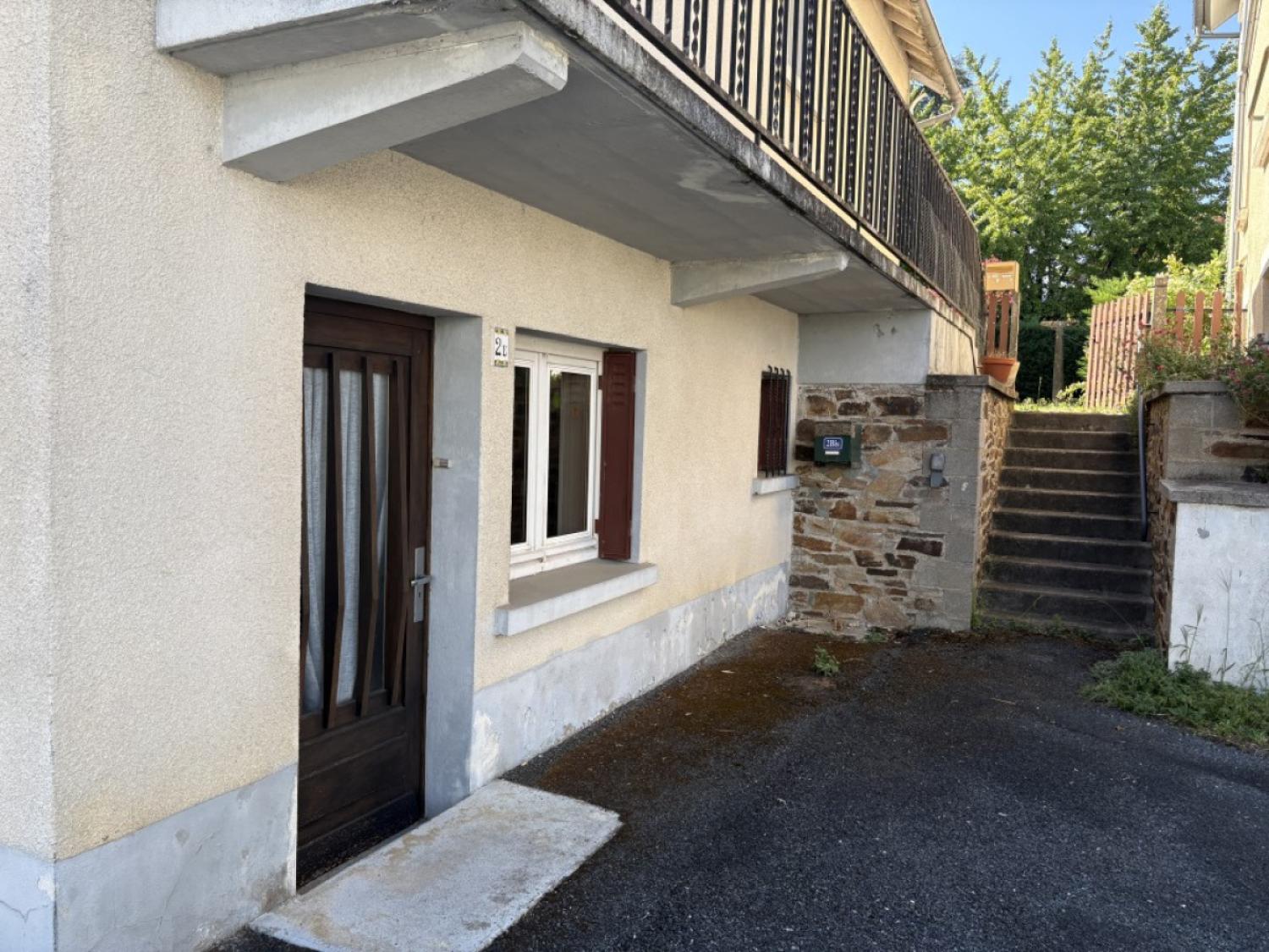  à vendre maison de village Saint-Sornin-Lavolps Corrèze 16