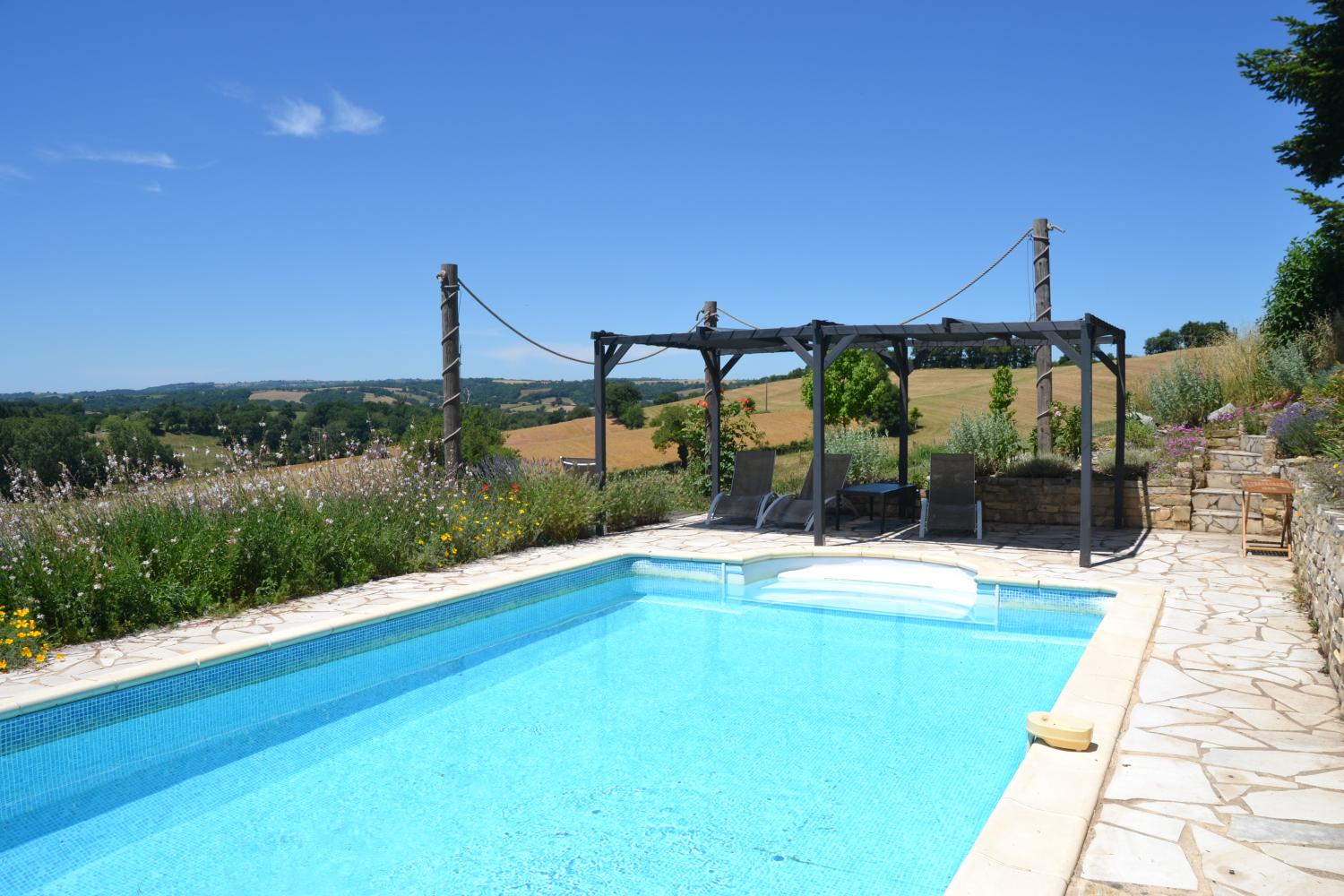 à vendre maison avec gîte Bor-et-Bar Aveyron 2