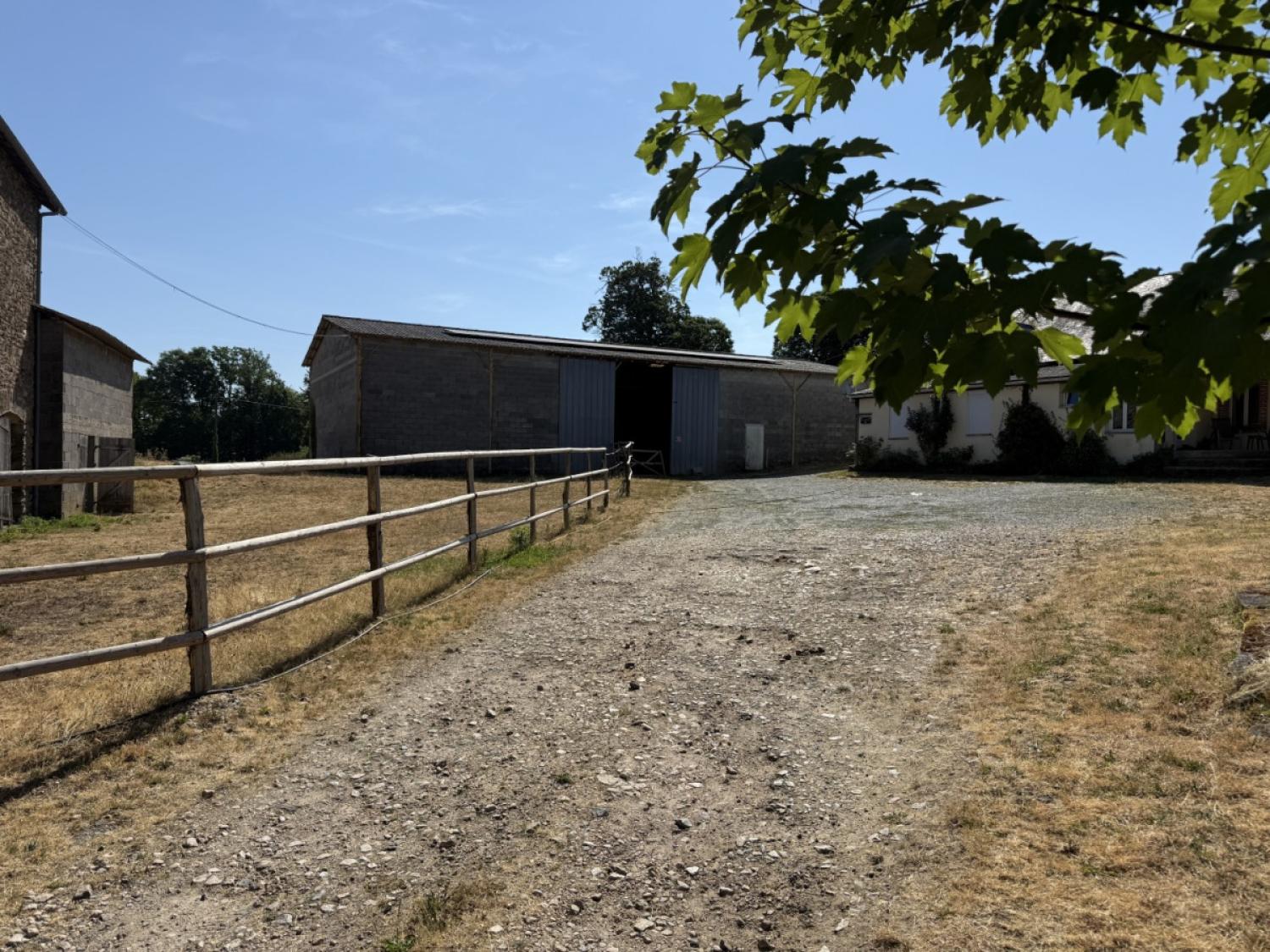  à vendre ferme Saint-Pardoux-Corbier Corrèze 18