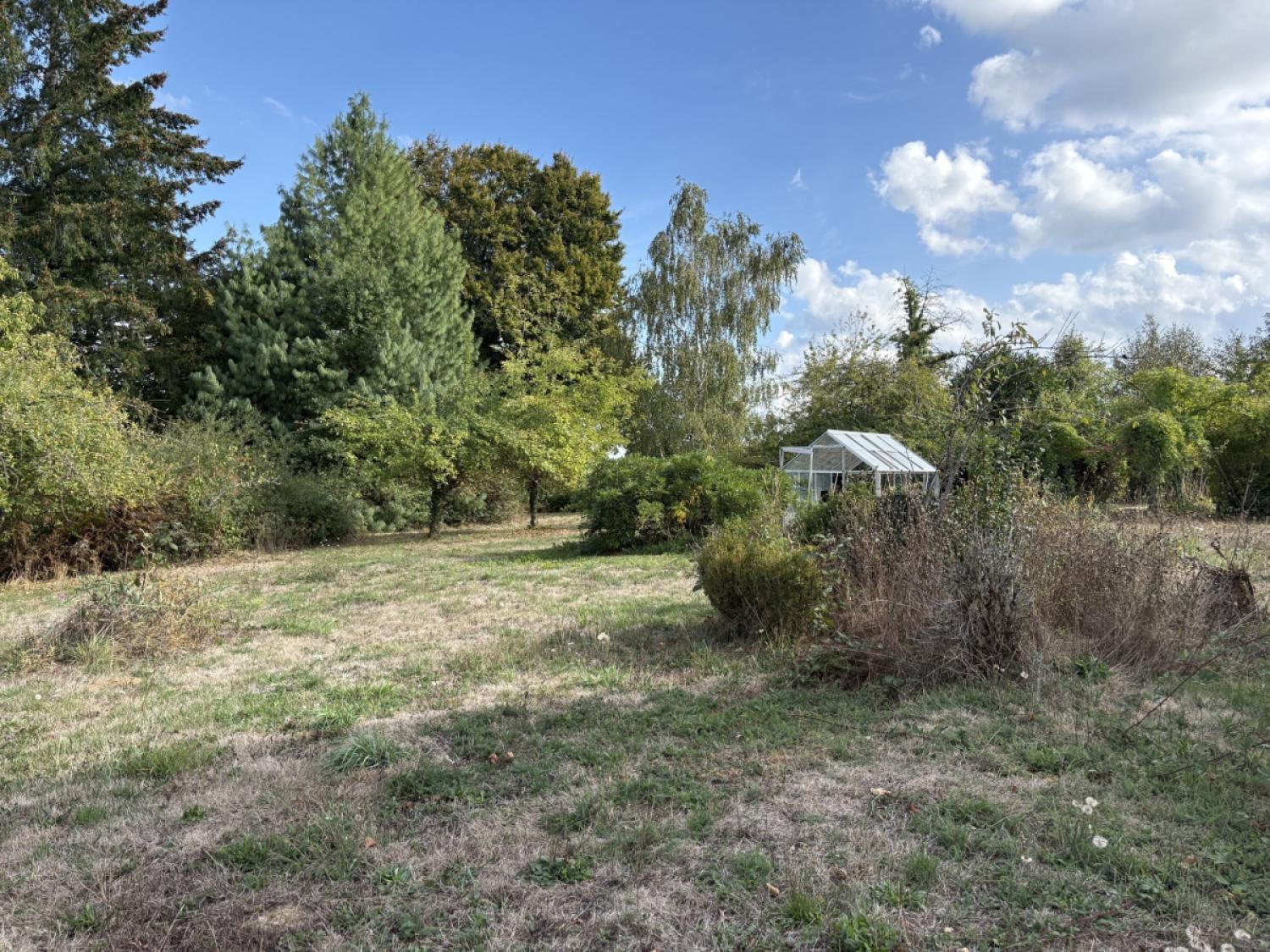 à vendre maison indépendant Coussac-Bonneval Haute-Vienne 26
