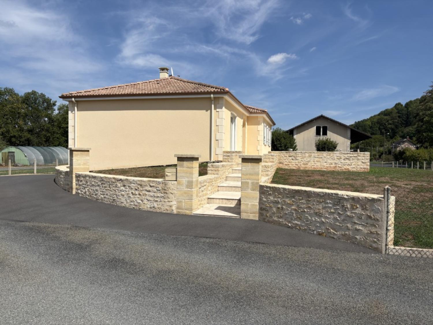à vendre maison indépendant Ayen Corrèze 16