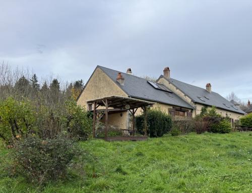Saint-Hilaire-en-Morvan Nièvre maison avec gîte foto