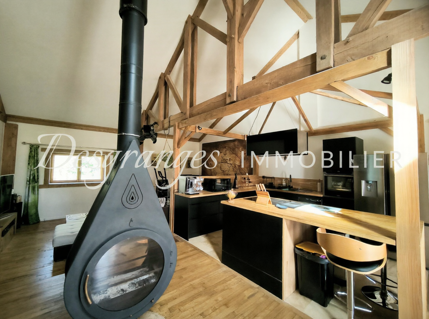  à vendre maison indépendant Saint-Cyr-les-Champagnes Dordogne 1