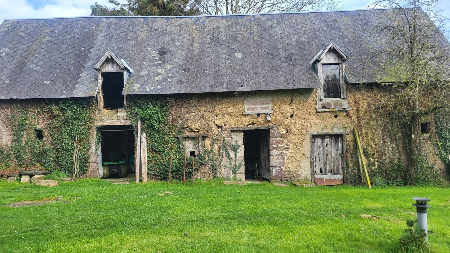  à vendre maison indépendant Saint-Denis-le-Gast Manche 4