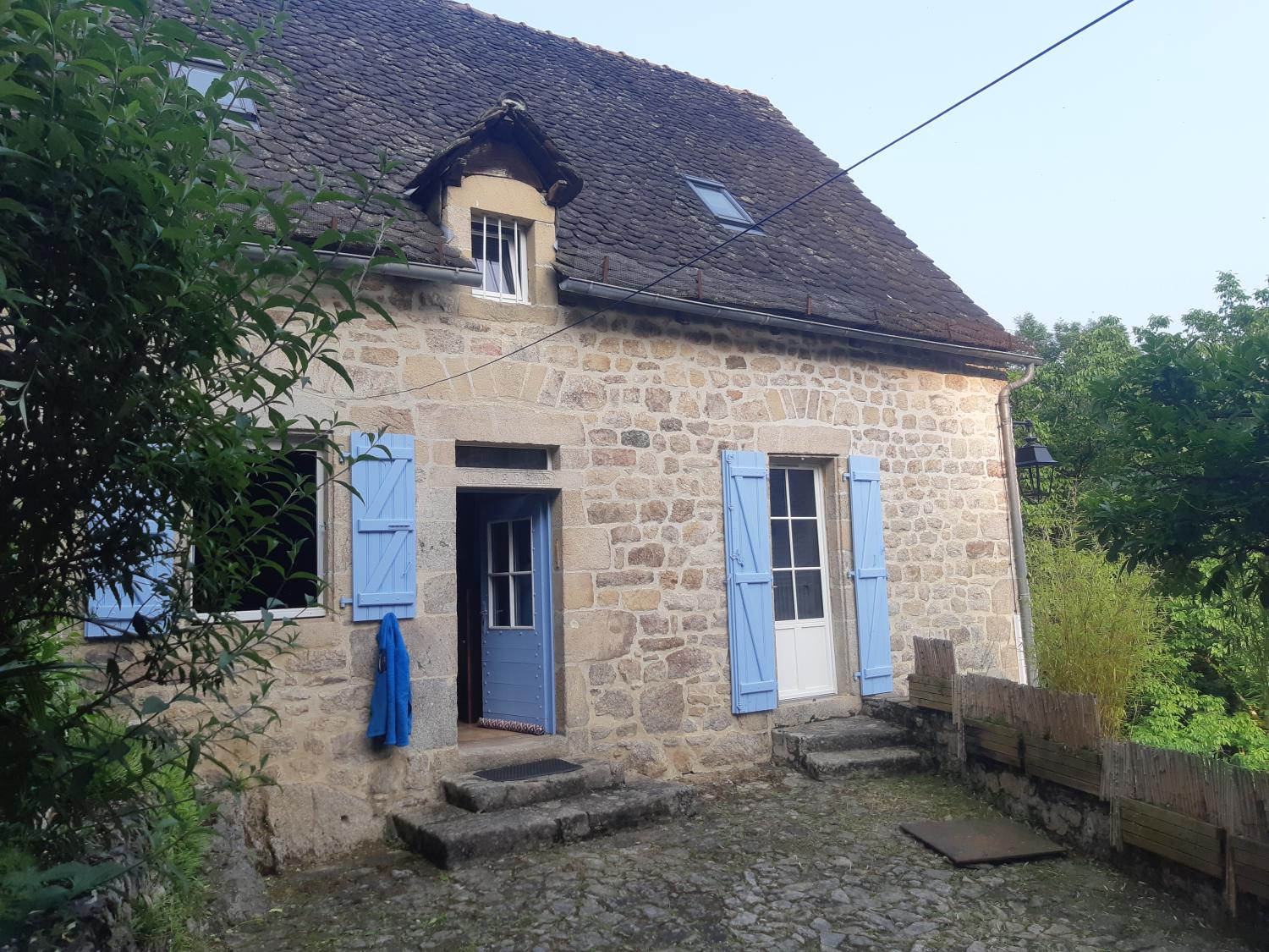  à vendre maison indépendant La Roche-Canillac Corrèze 1