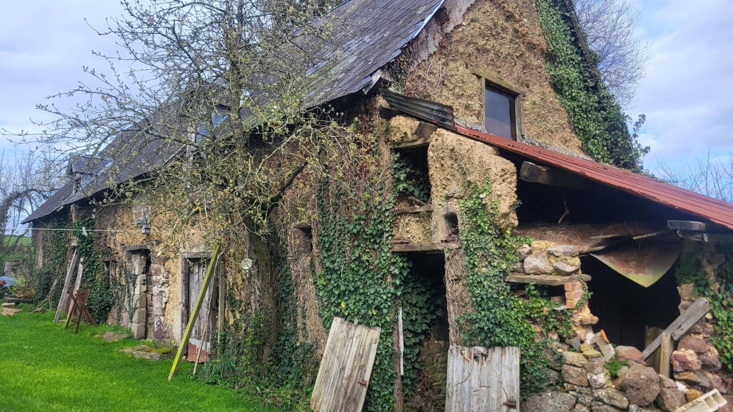  à vendre maison indépendant Saint-Denis-le-Gast Manche 6