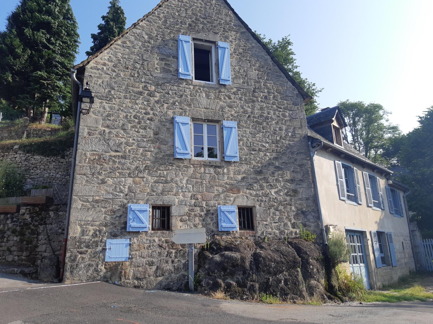  à vendre maison indépendant La Roche-Canillac Corrèze 2