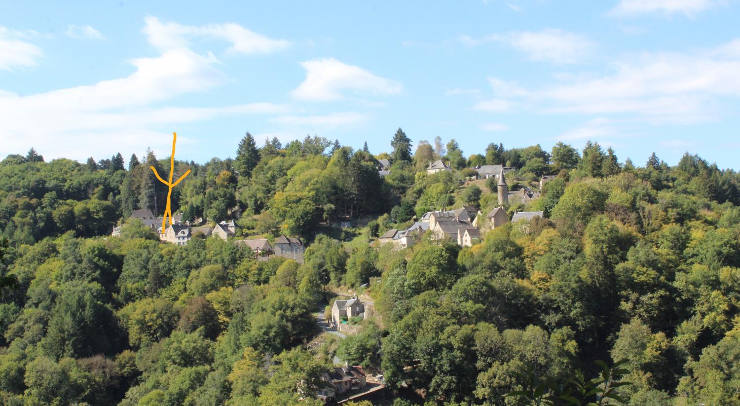  à vendre maison indépendant La Roche-Canillac Corrèze 22