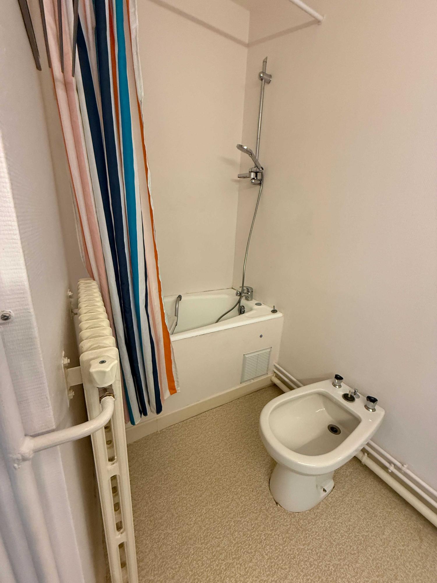 à vendre maison Bourbonne-les-Bains Haute-Marne 16