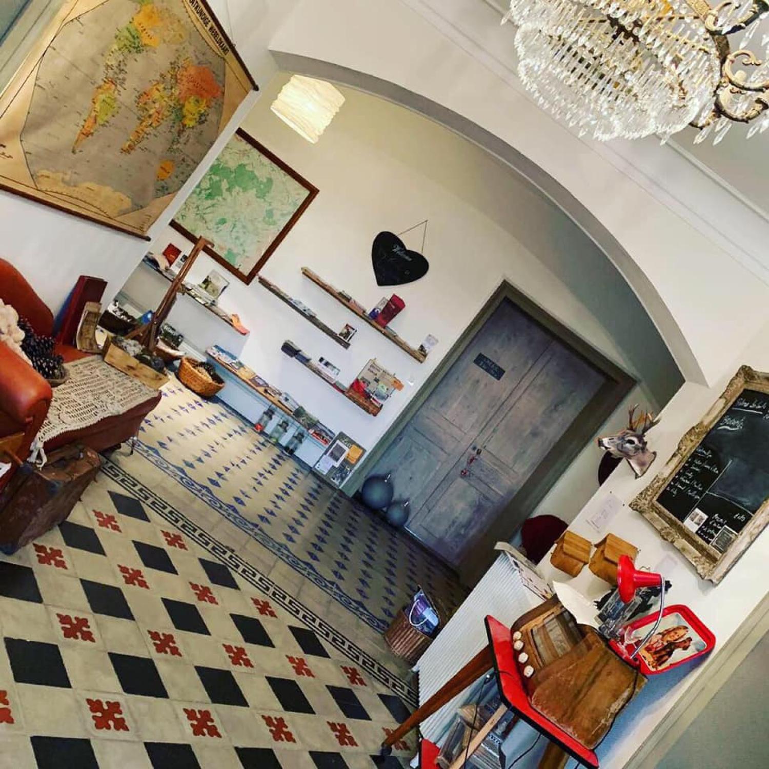  à vendre gîtes/ chambres d'hôtes Le Brethon Allier 4