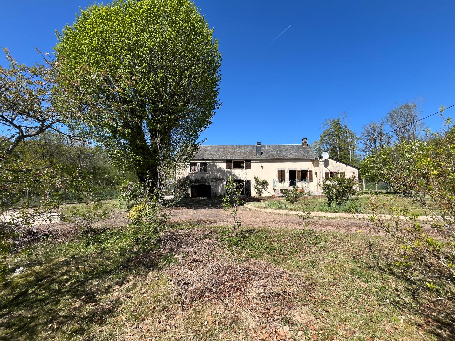  à vendre maison indépendant Planchez Nièvre 1