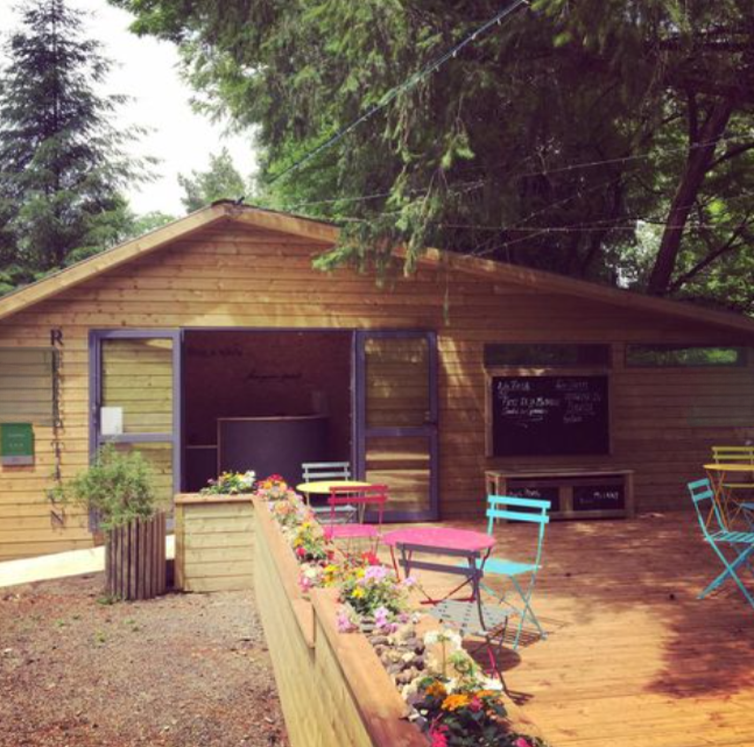  à vendre camping Condat-sur-Ganaveix Corrèze 2