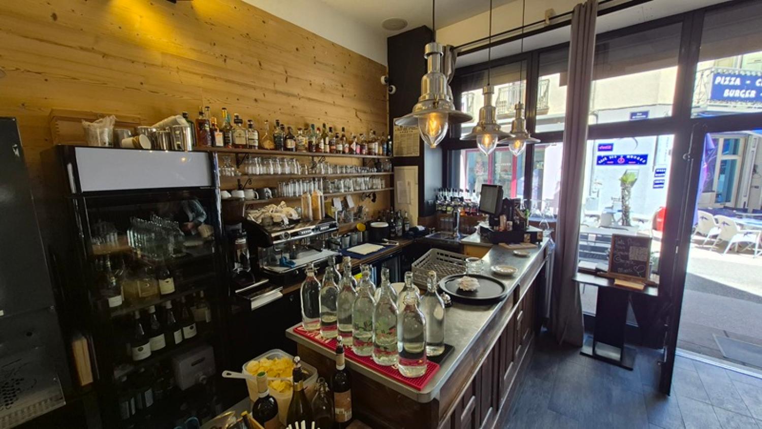 à vendre restaurant Le Bourg-d'Oisans Isère 2