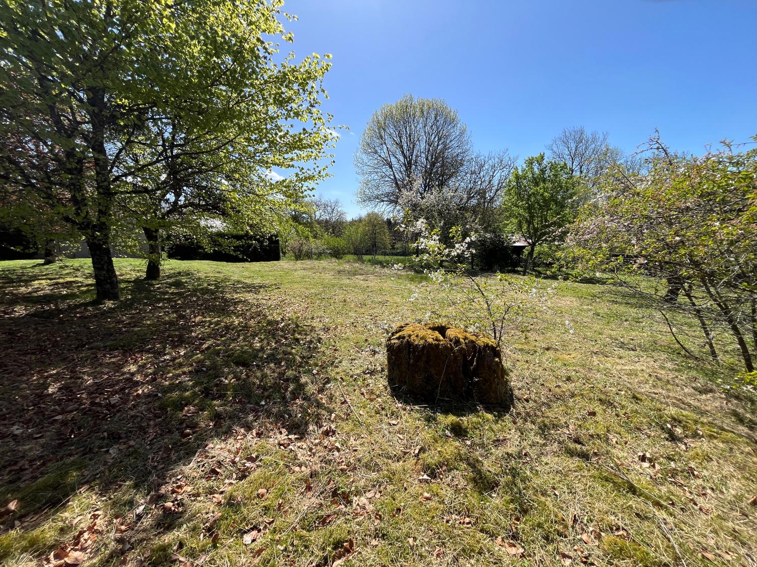  à vendre maison indépendant Planchez Nièvre 2
