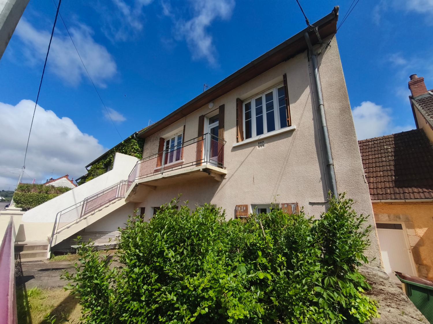  à vendre maison de village Luzy Nièvre 4