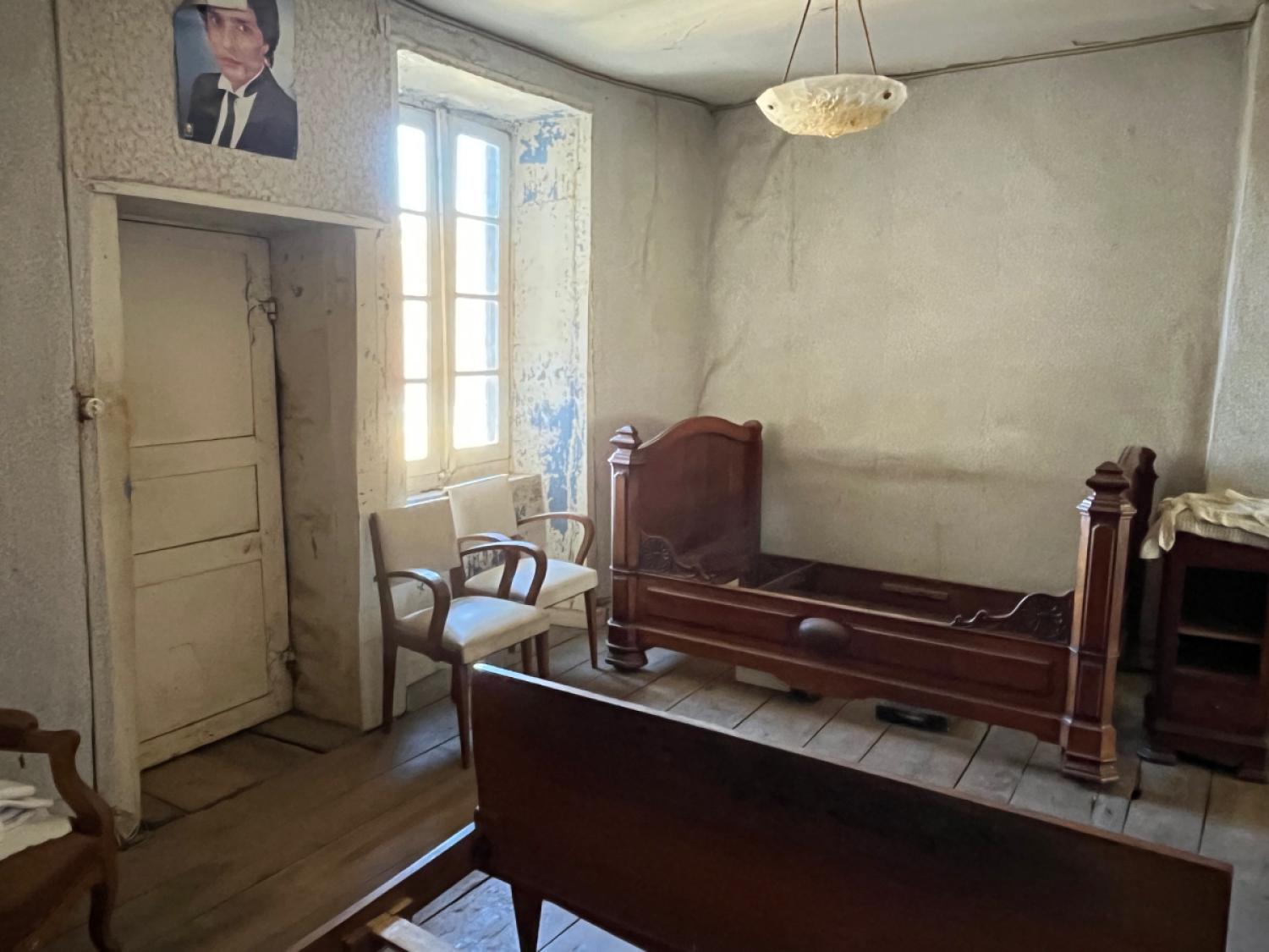à vendre maison de village Coussac-Bonneval Haute-Vienne 10