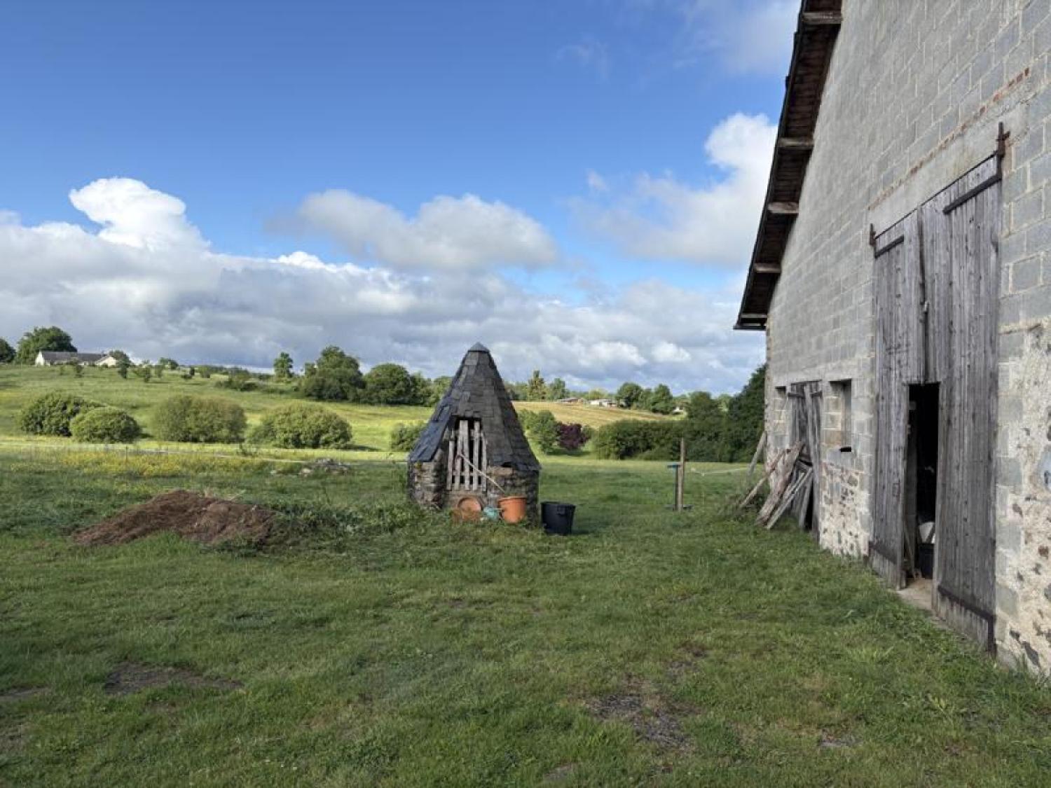  à vendre maison indépendant Lubersac Corrèze 23