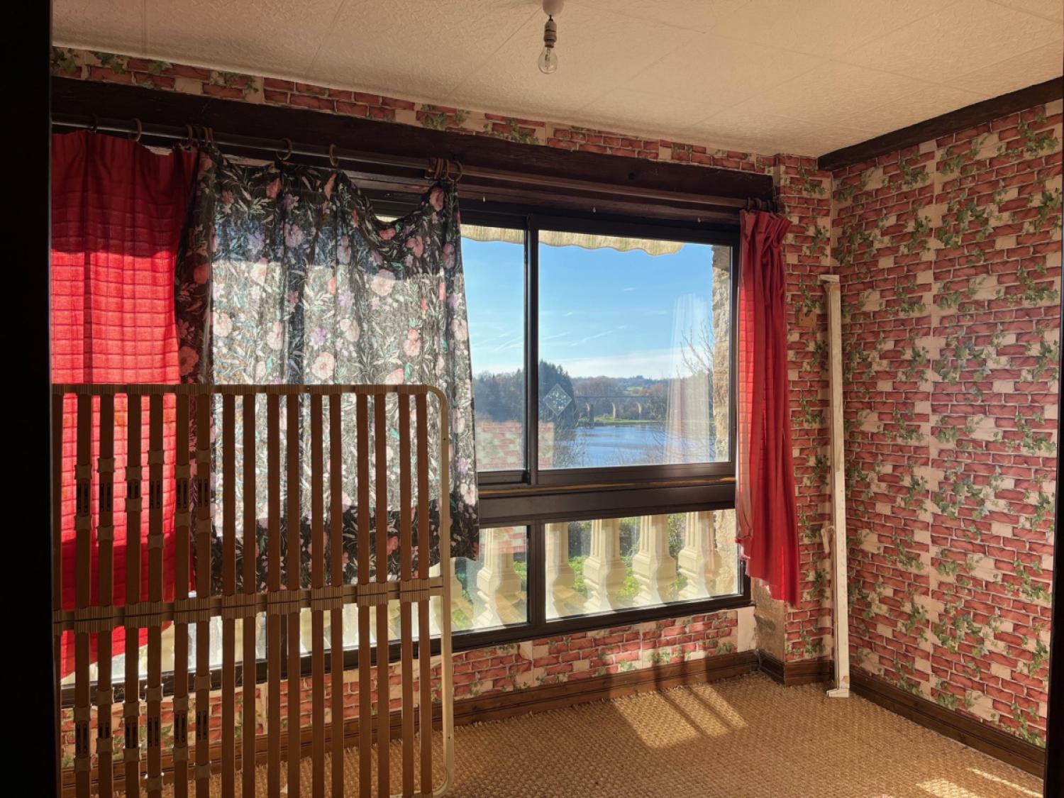  à vendre maison indépendant Saint-Yrieix-la-Perche Haute-Vienne 13