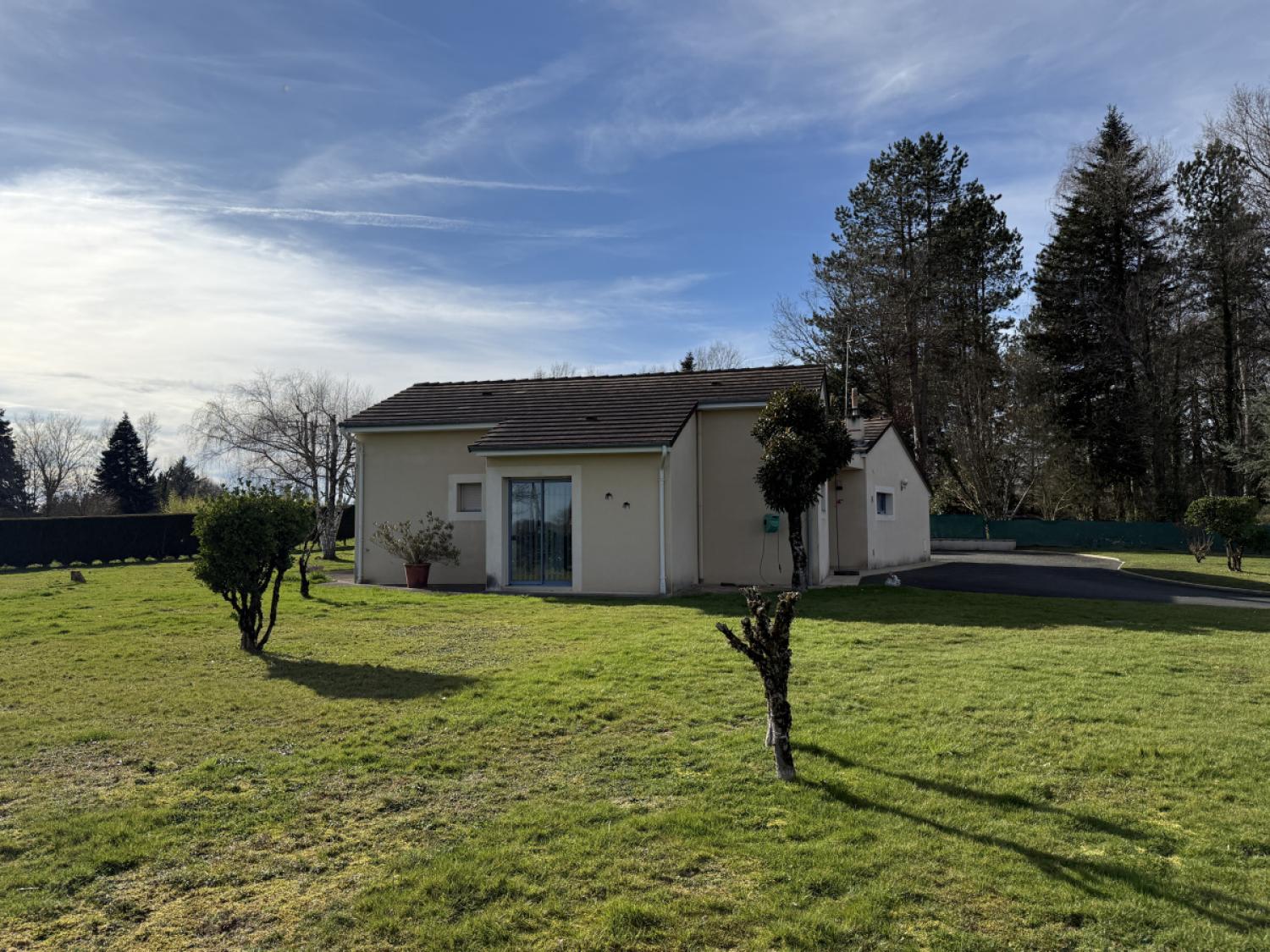  à vendre maison indépendant Saint-Pardoux-Corbier Corrèze 3