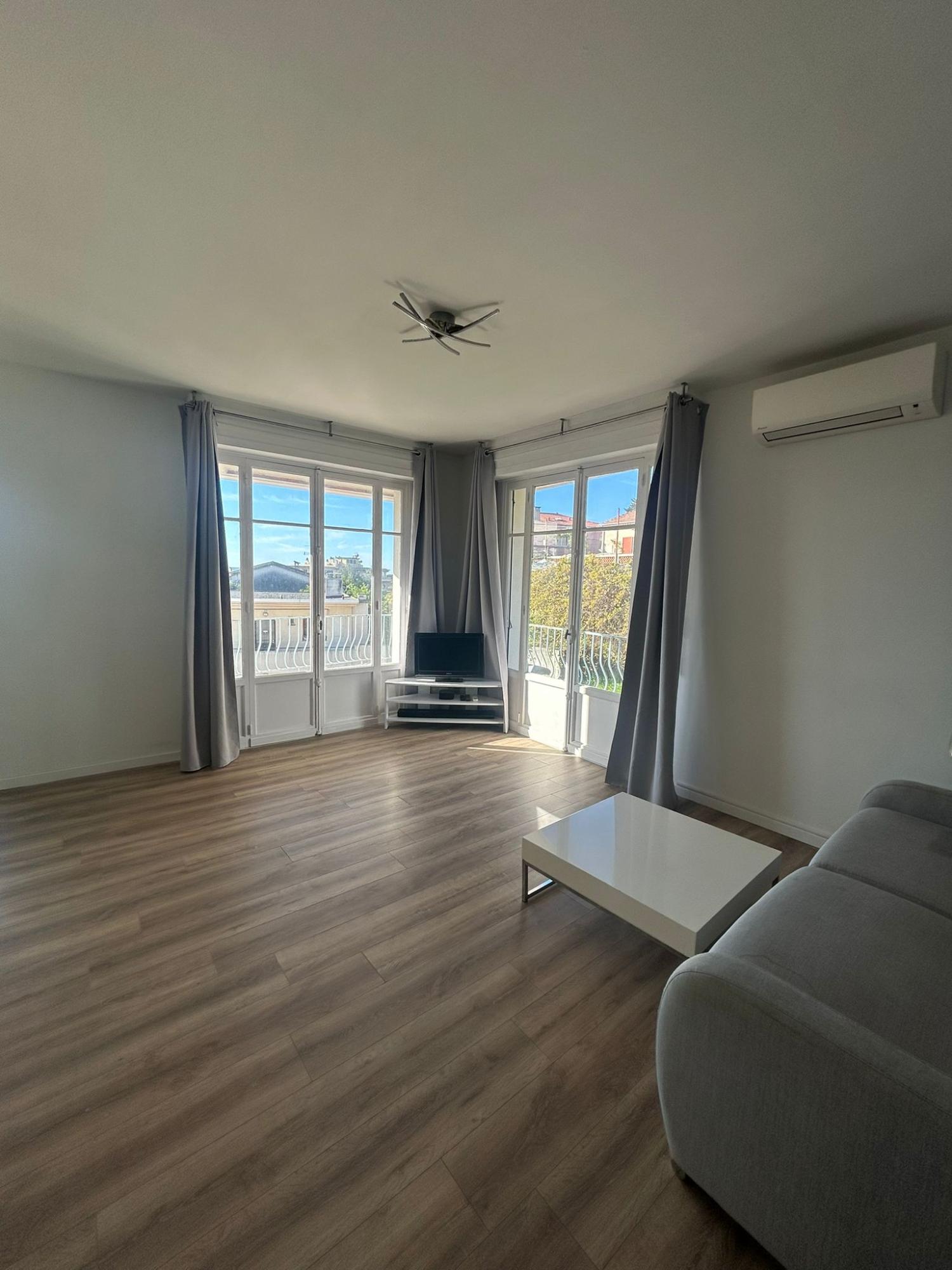 à vendre appartement Villeneuve-Loubet Alpes-Maritimes 1