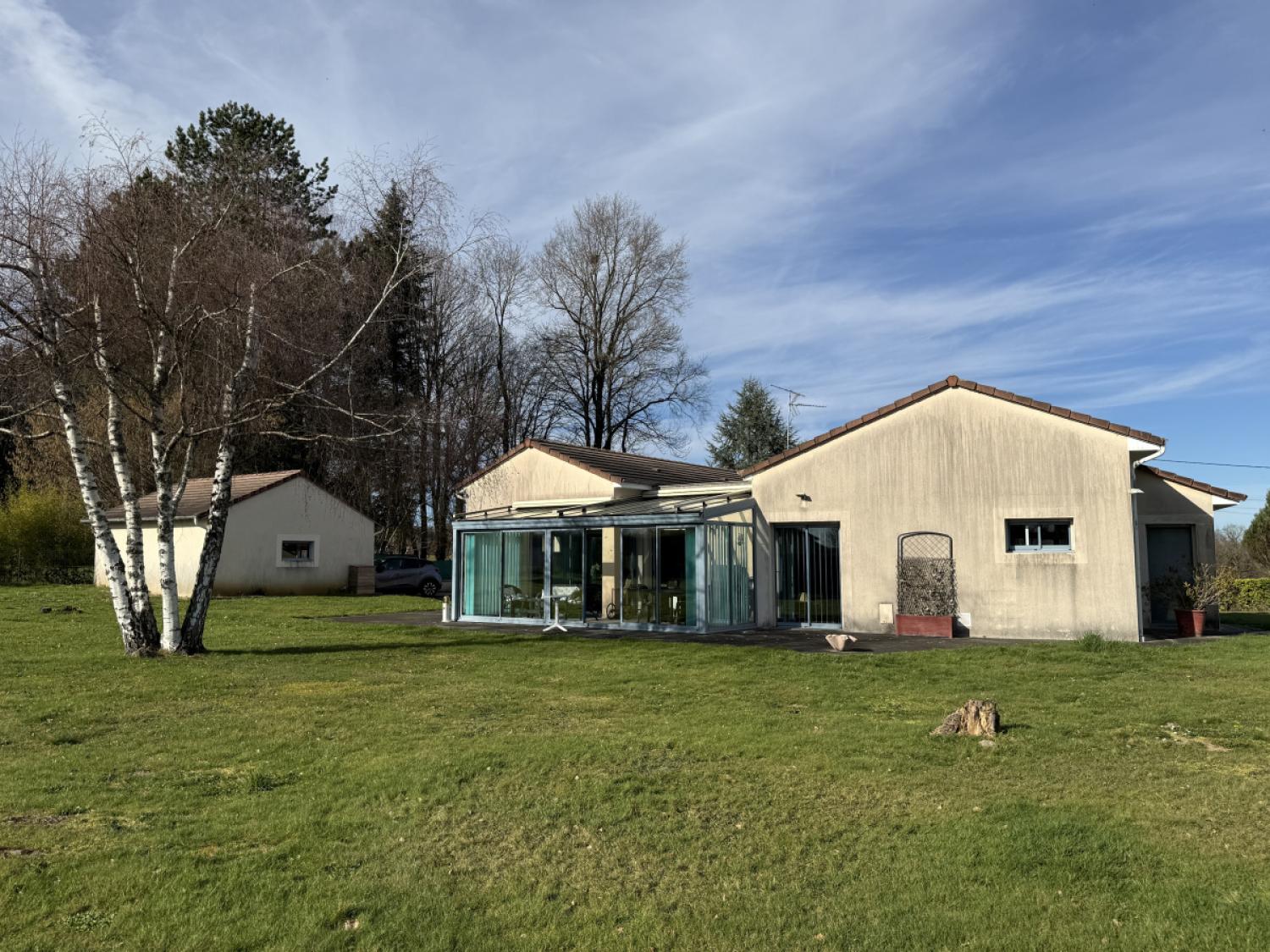  à vendre maison indépendant Saint-Pardoux-Corbier Corrèze 17