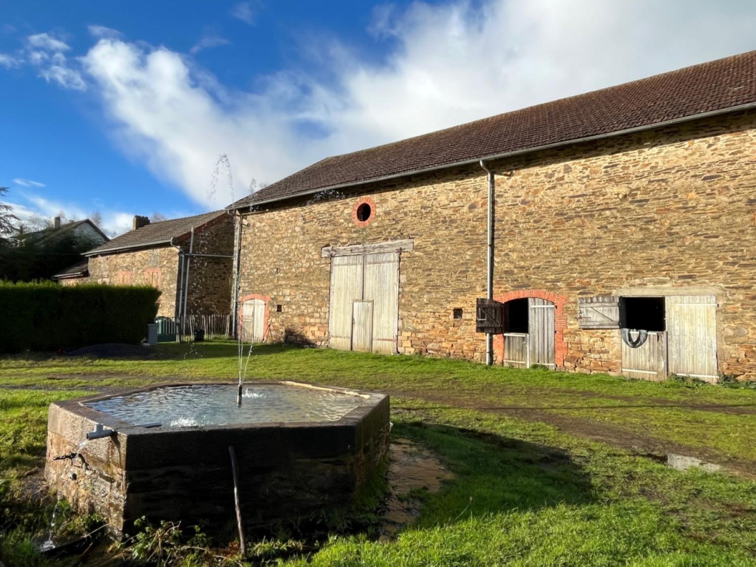 à vendre ferme Saint-Yrieix-la-Perche Haute-Vienne 3