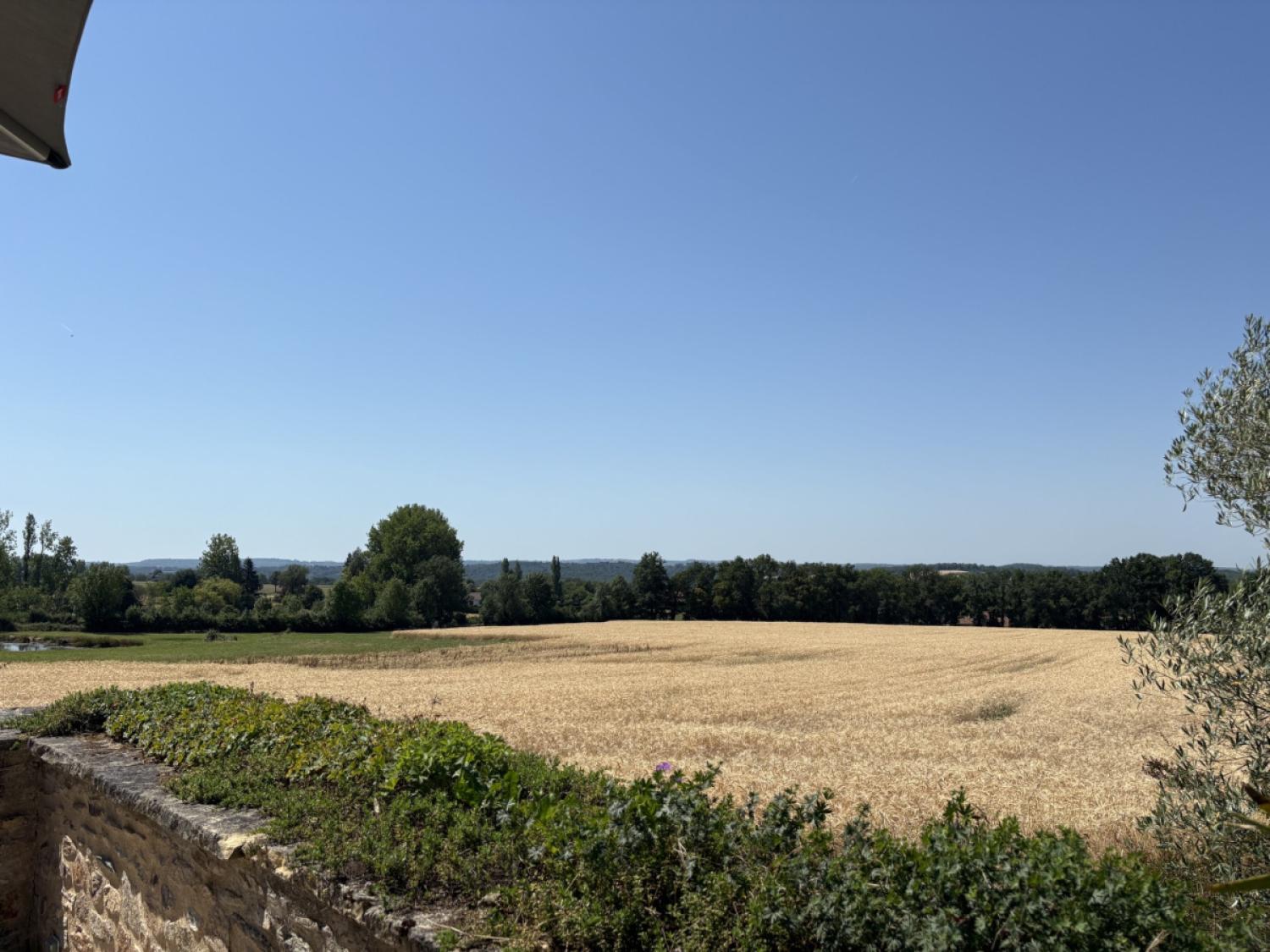à vendre maison avec gîte Génis Dordogne 29