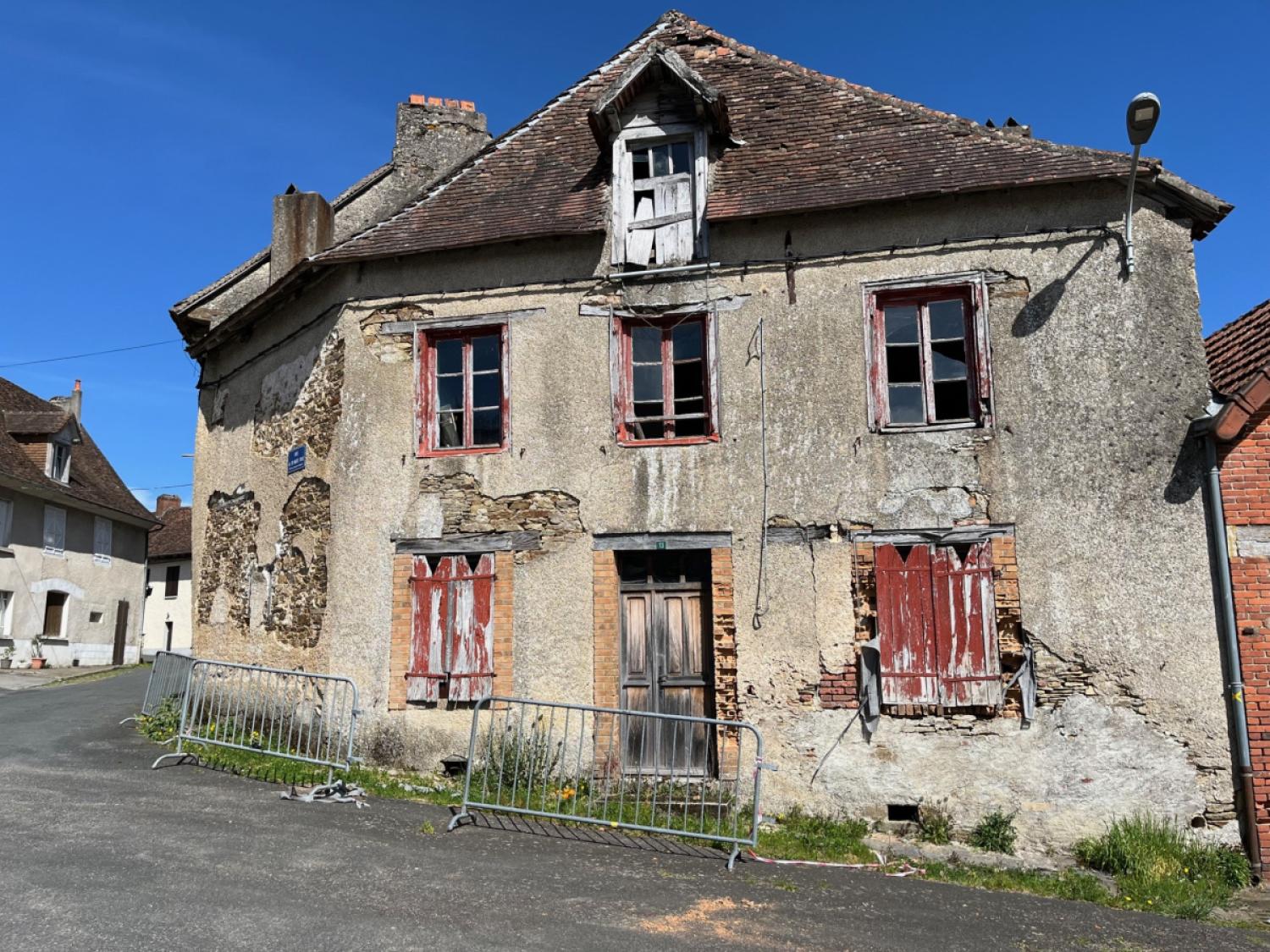 à vendre maison de village Coussac-Bonneval Haute-Vienne 1