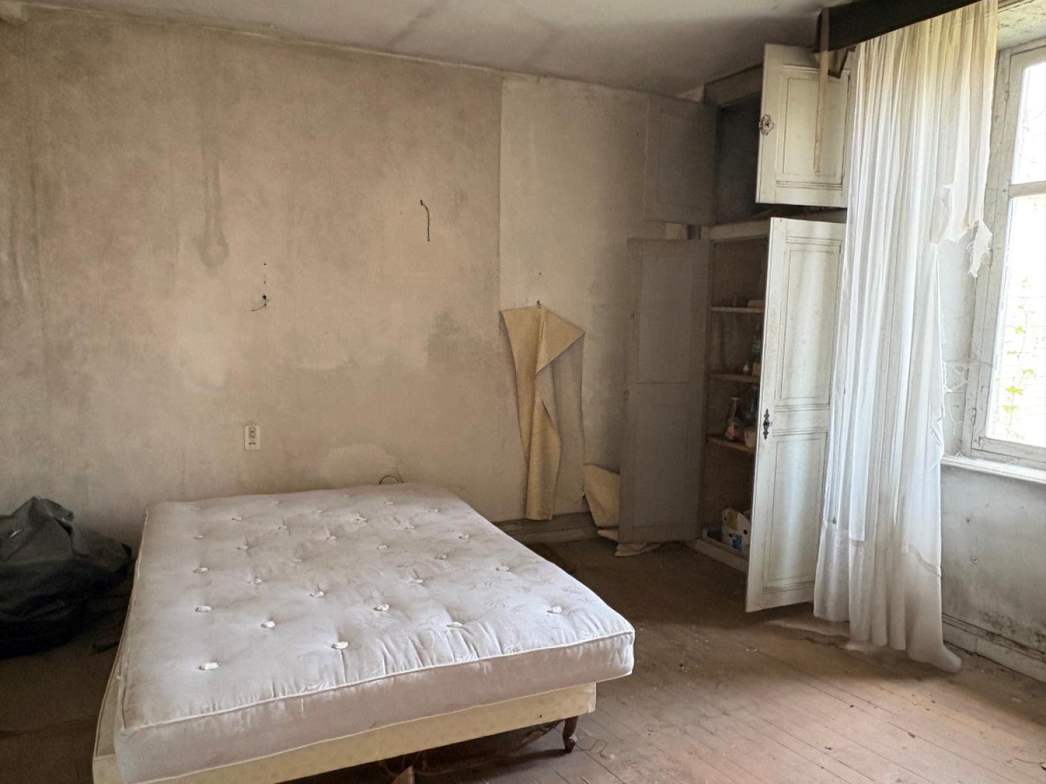 à vendre batiment Saint-Yrieix-la-Perche Haute-Vienne 10